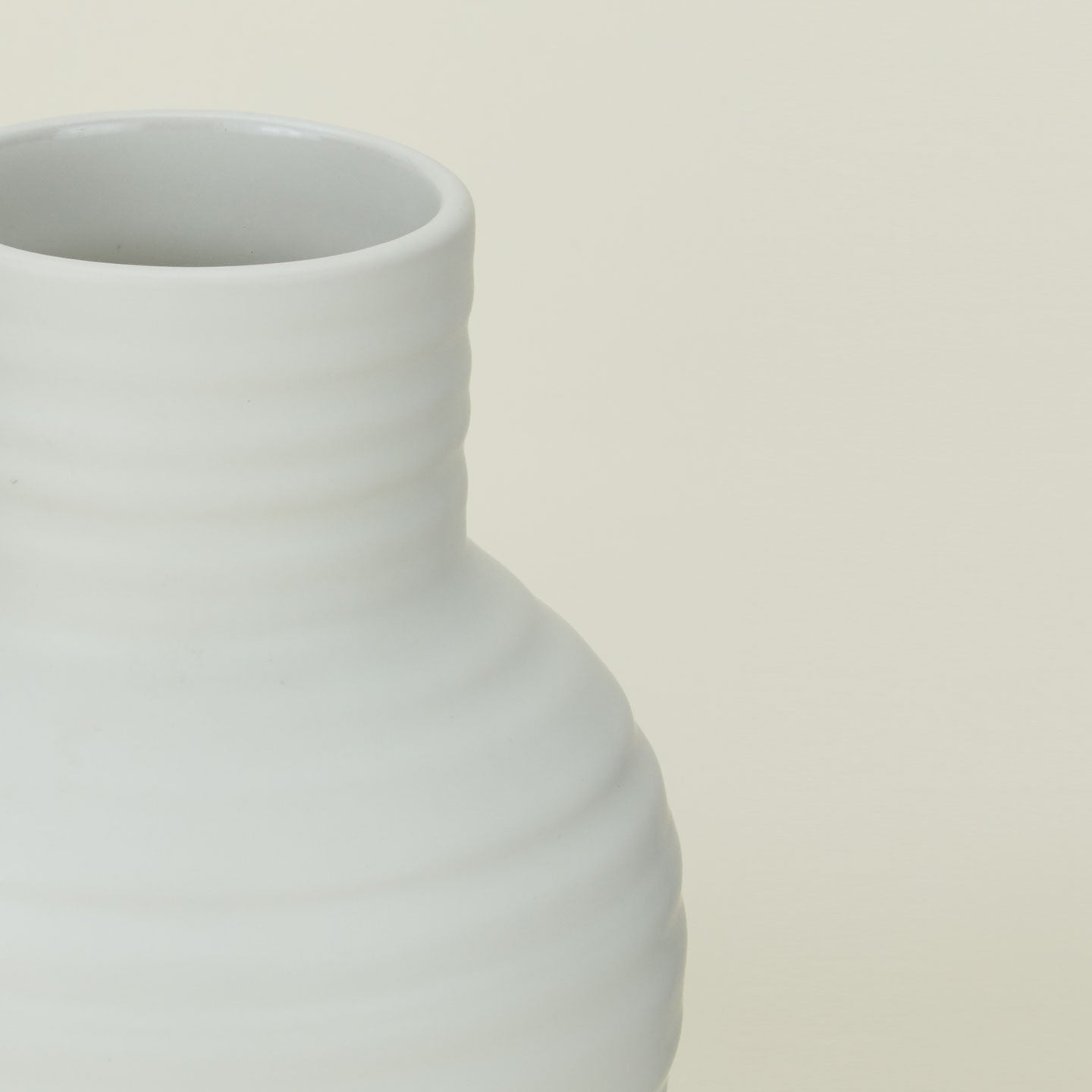 Essential Ceramic Vase - Bone