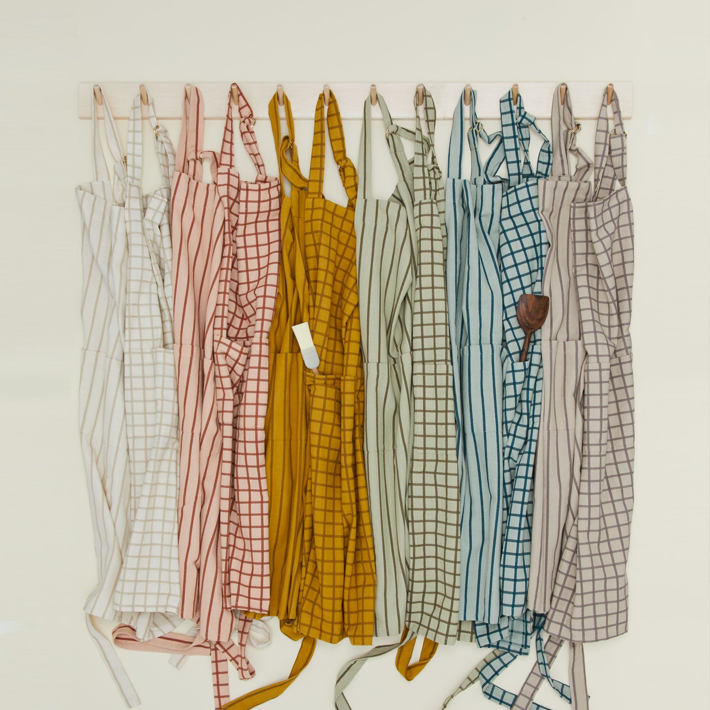 Essential Striped Apron - Ivory/Flax