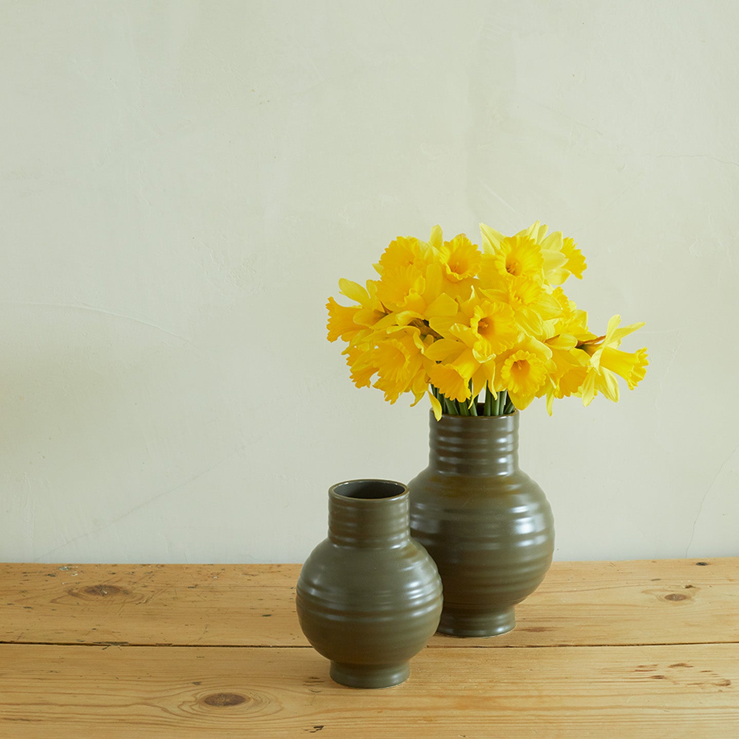 Essential Ceramic Vase - Olive