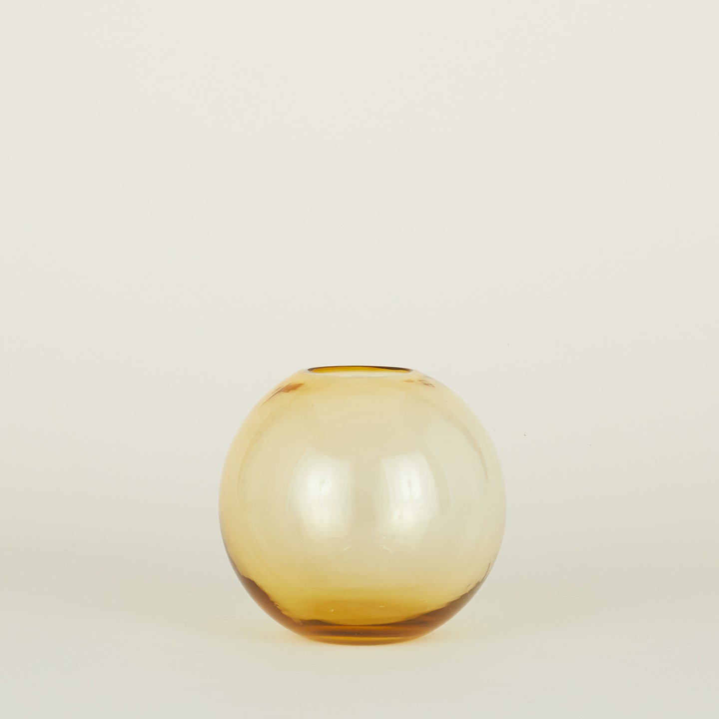 Large aurora sphere vase in amber