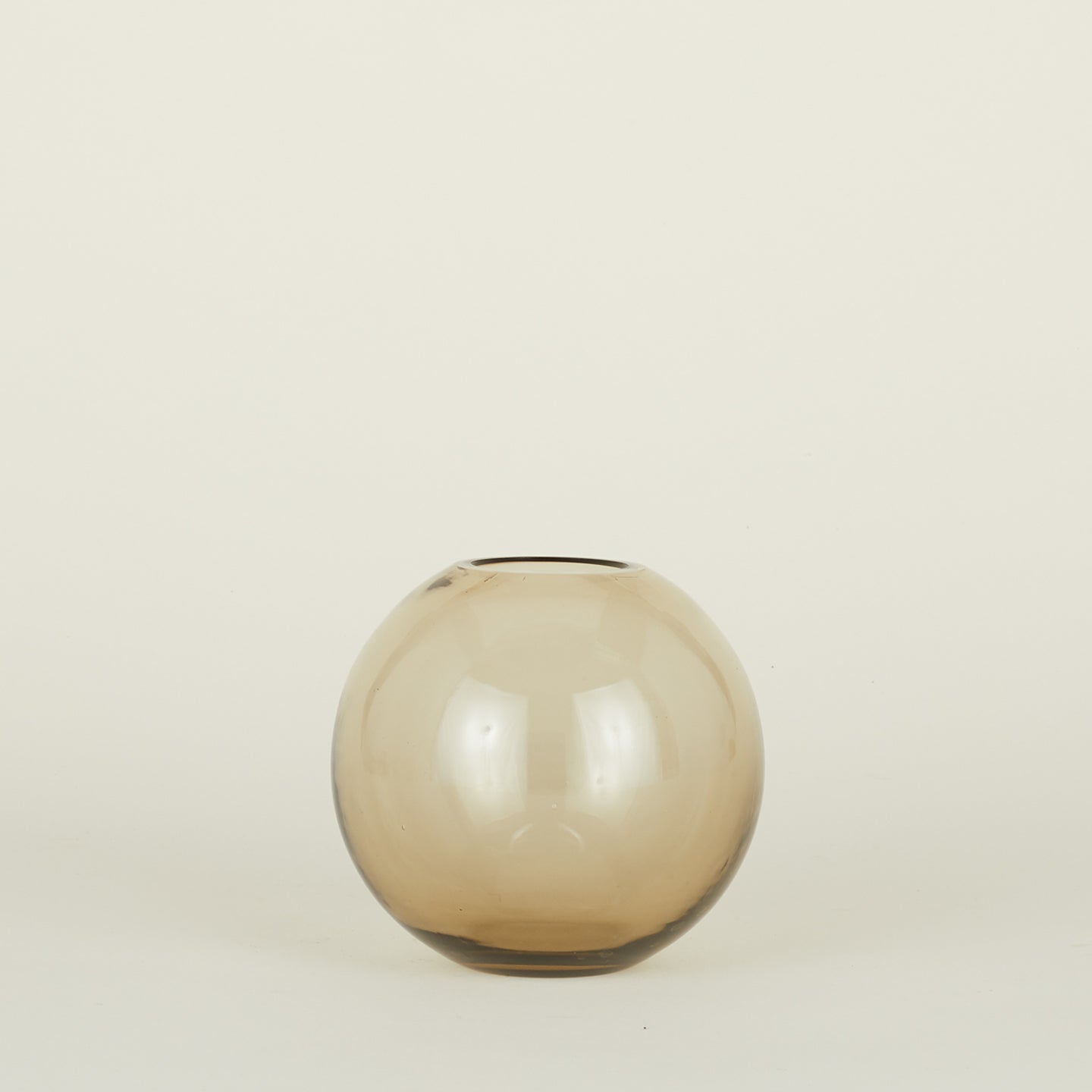 Large aurora sphere vase in smoke
