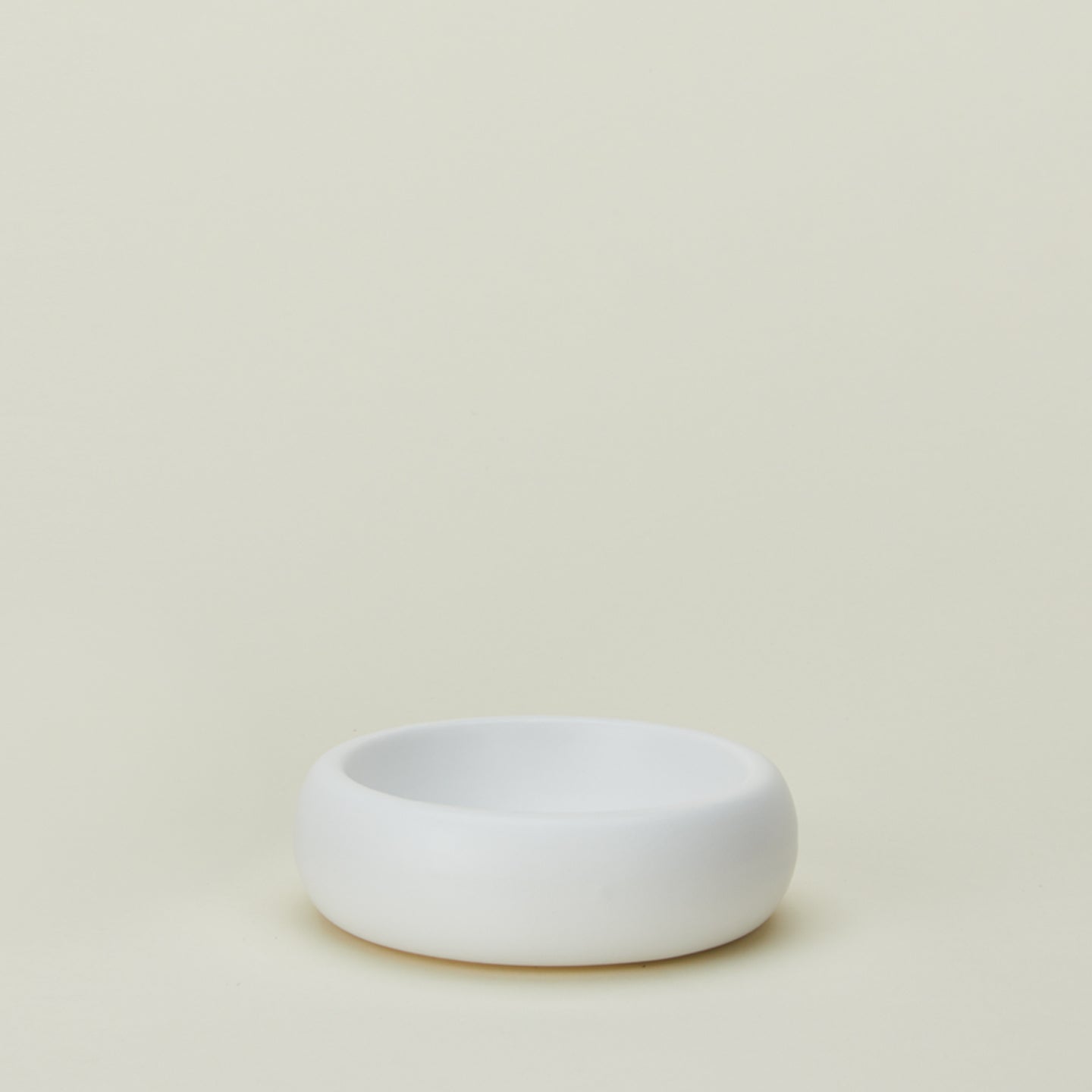Concave ceramic bowl in white