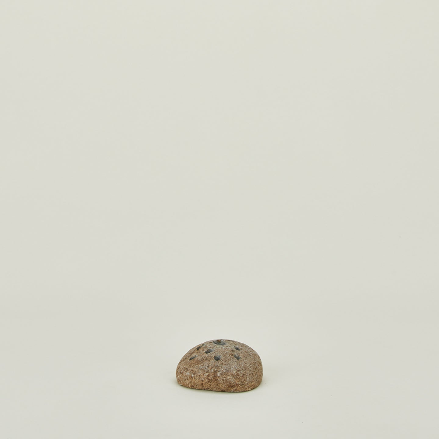 Bloomist Ikebana river rock round vase