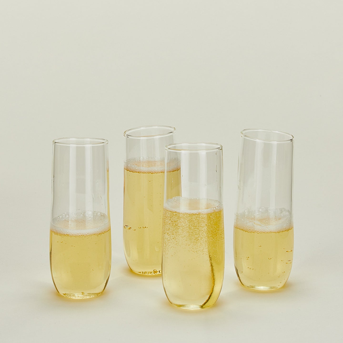 4 Boreal flutes with champagne