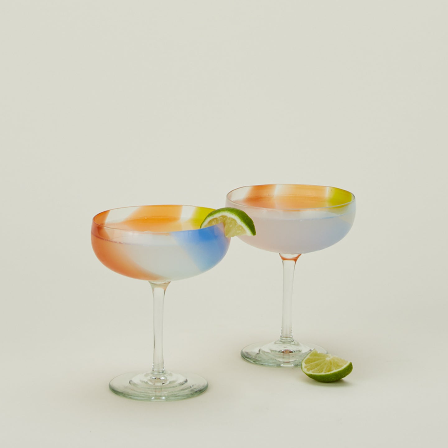 Bow glassware coupes in multicolor
