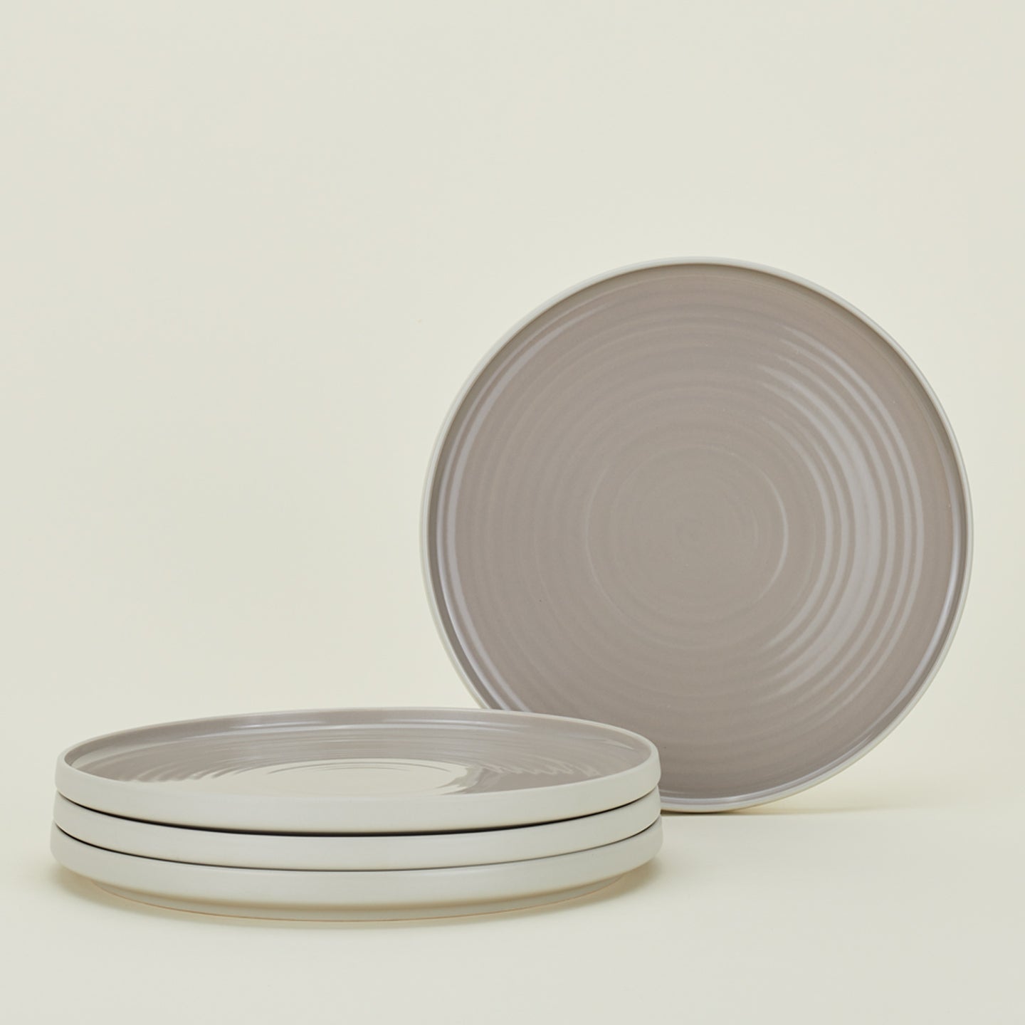 Four Essential Dinner Plates in Light Grey.