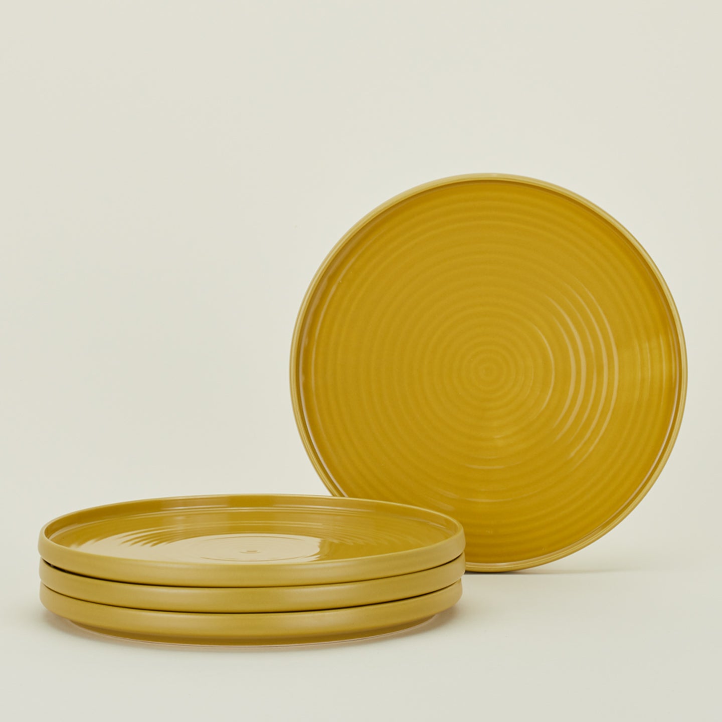 Four Essential Dinner Plates in Mustard.