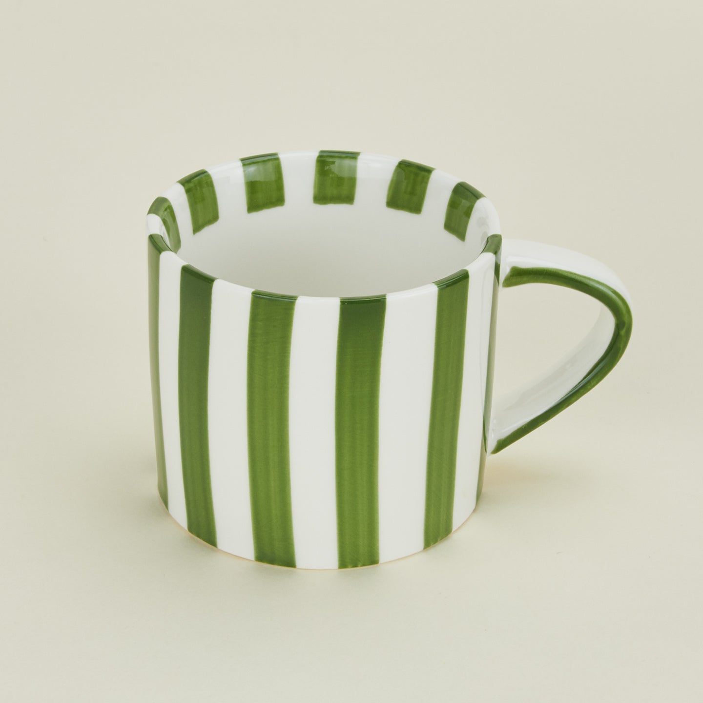 Detailed view of Fodory olive striped mug