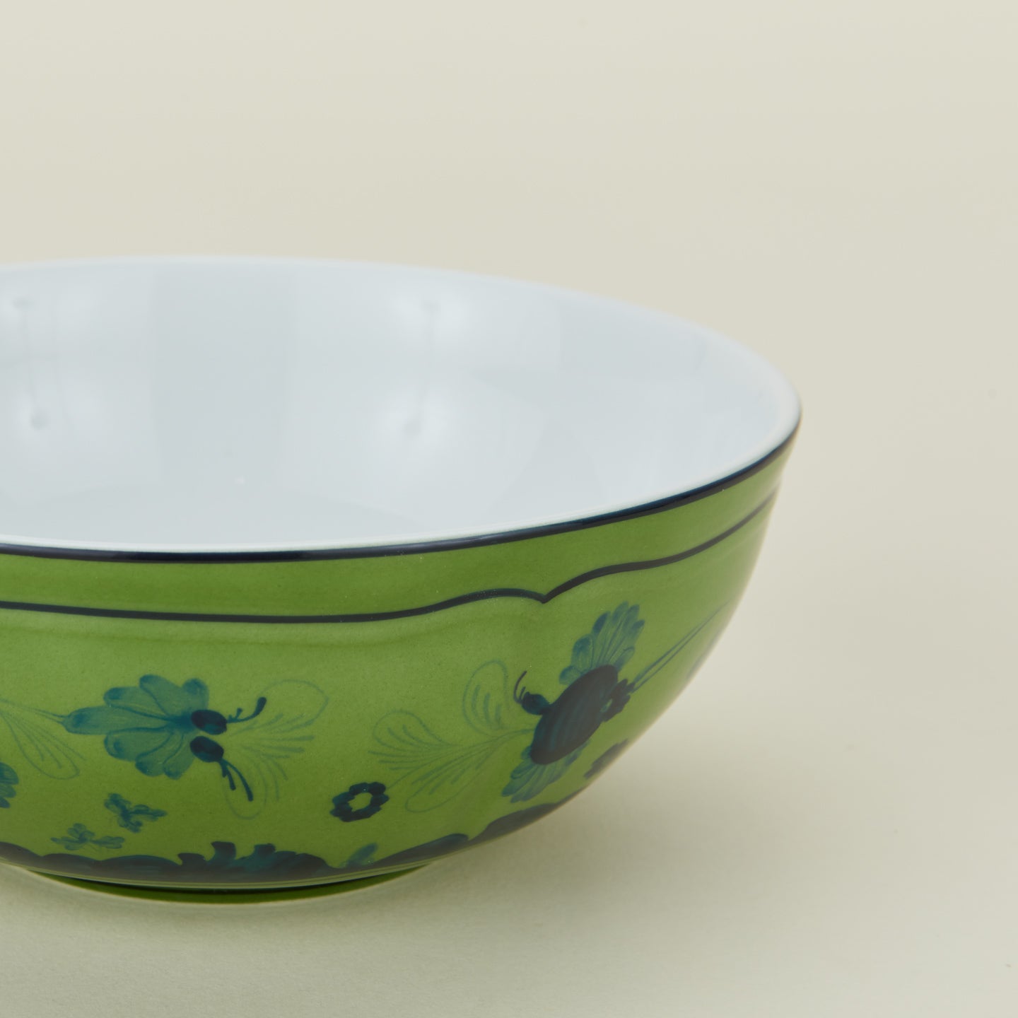 Ginori bowl in Malachite detail