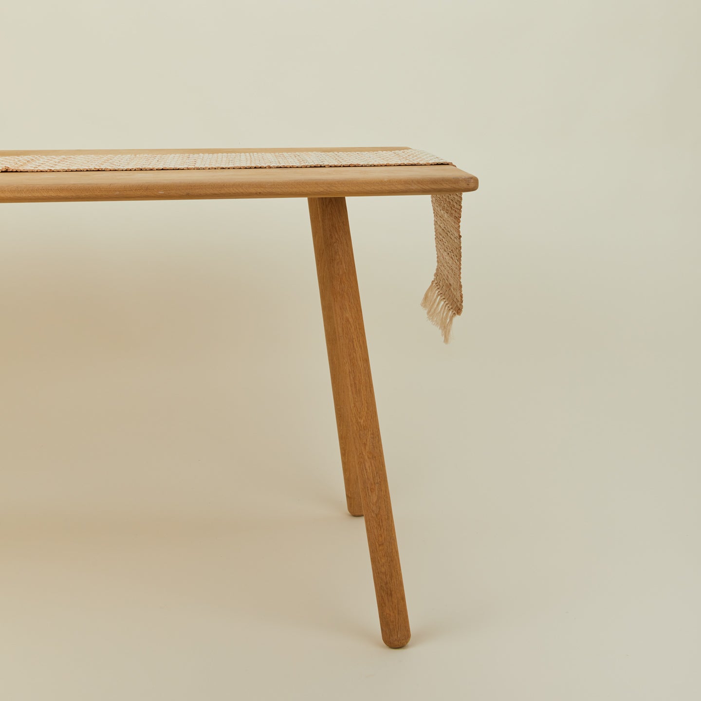 Indaba rivergrass table runner