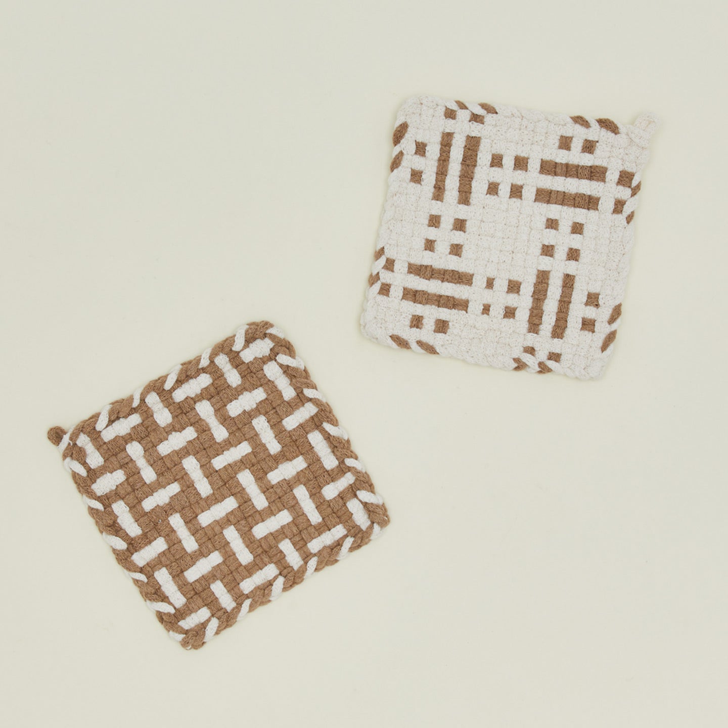 Parquet potholder and dots and dashes  in flax and white