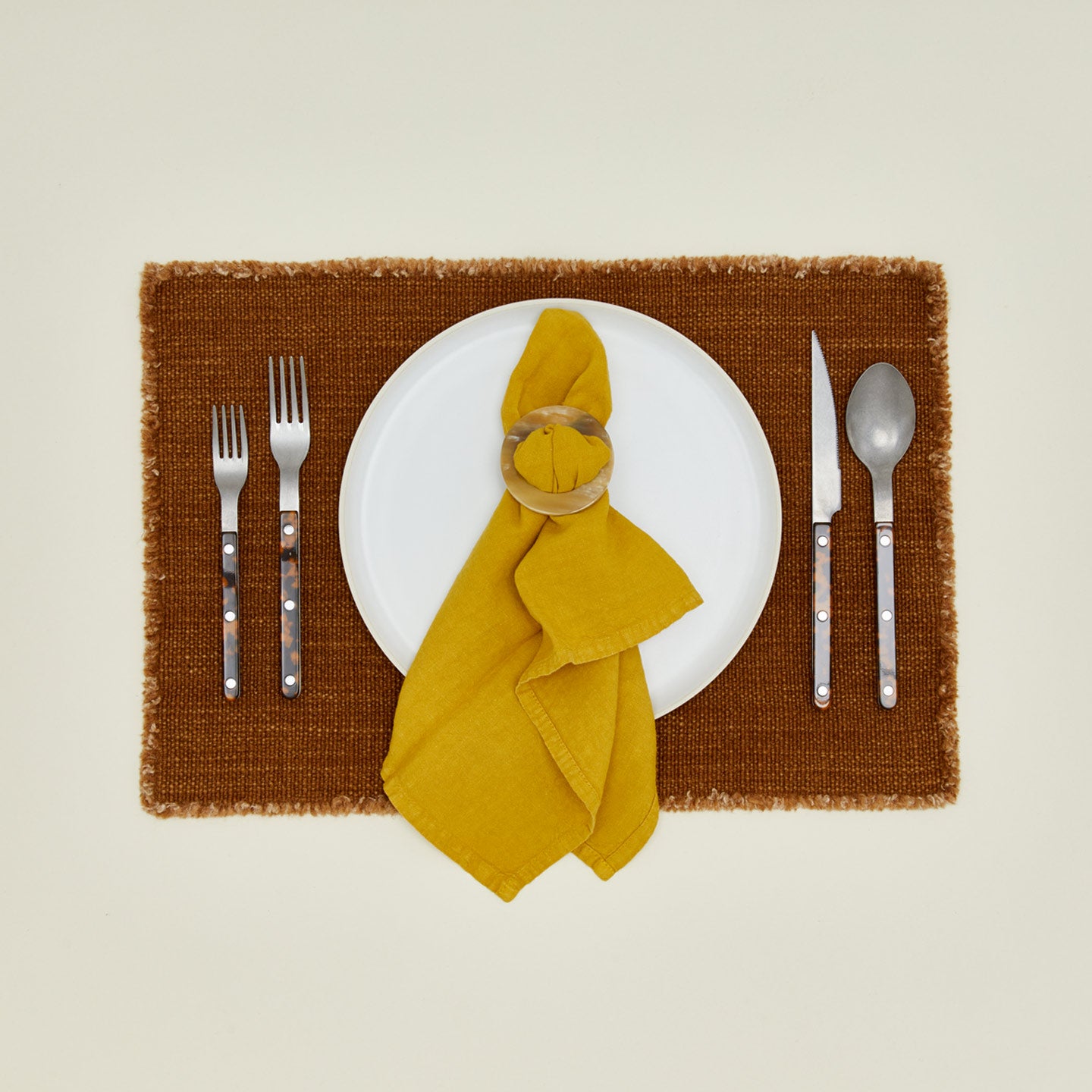 Horn napkin wring with place setting