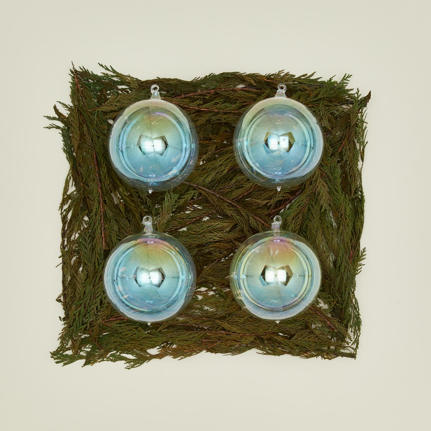 Oberfrankische iridescent glass ornament