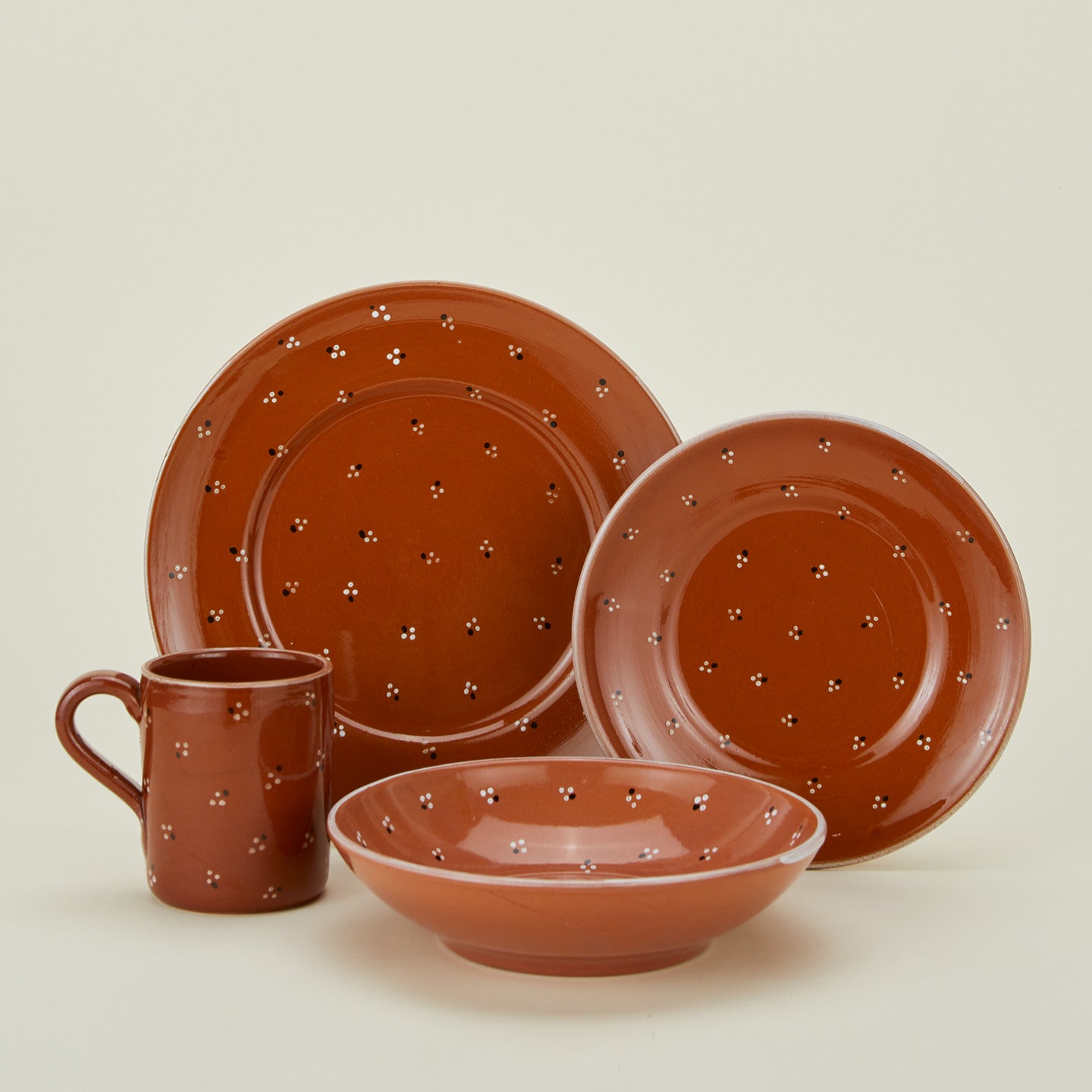 Dotty dinnerware family