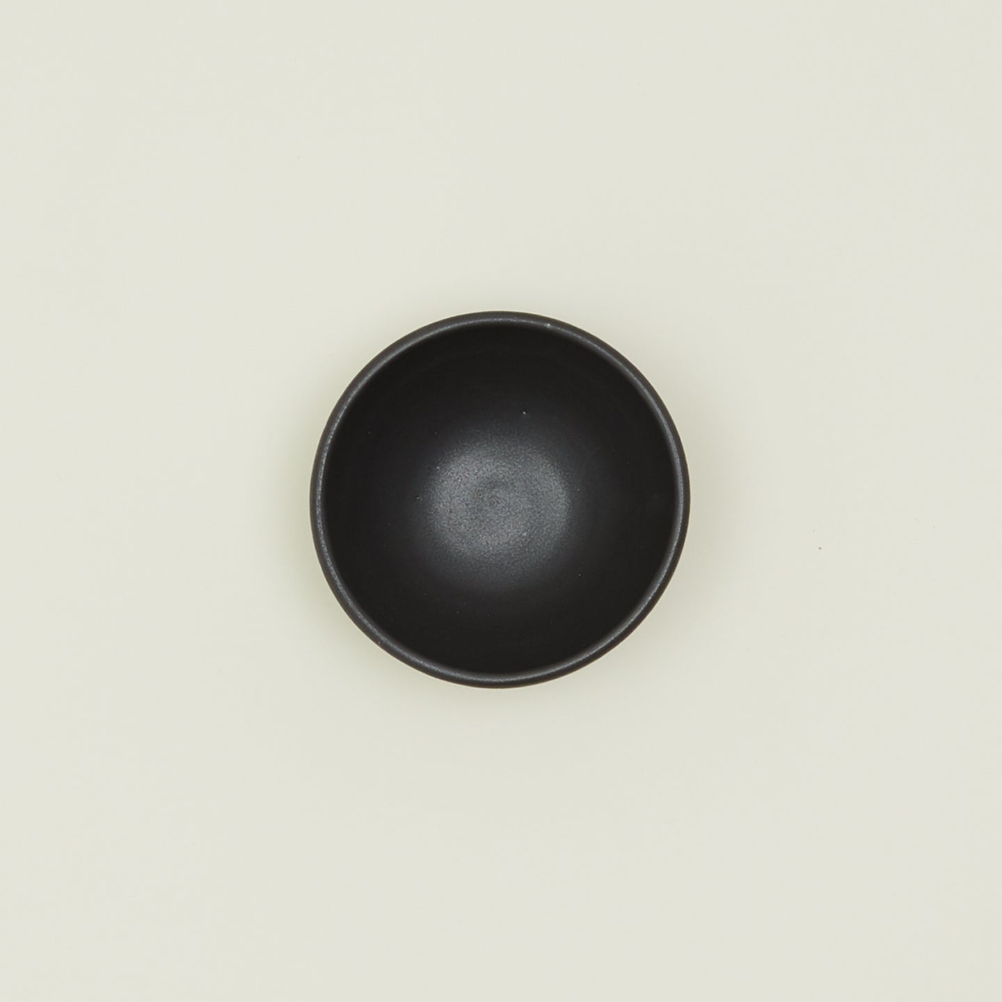Stoneware Bowl in Black.