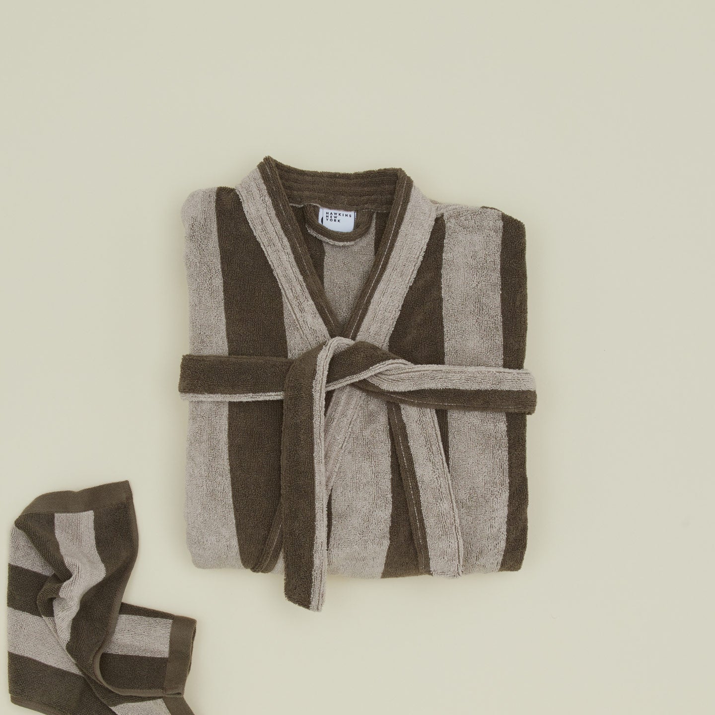Folded Simple Striped Terry Bathrobe - Light Grey/Dark Grey with washcloth