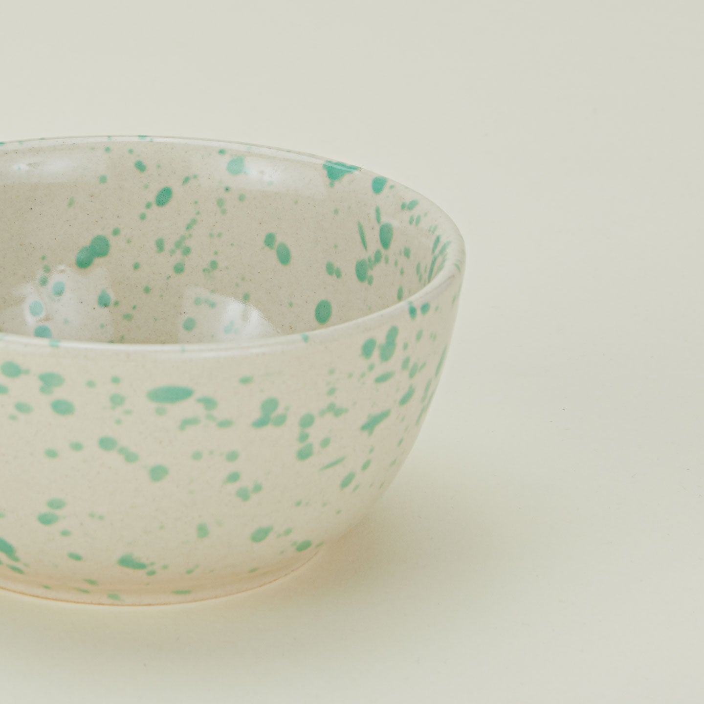 Close up of a Splatterware bowl in Pool.