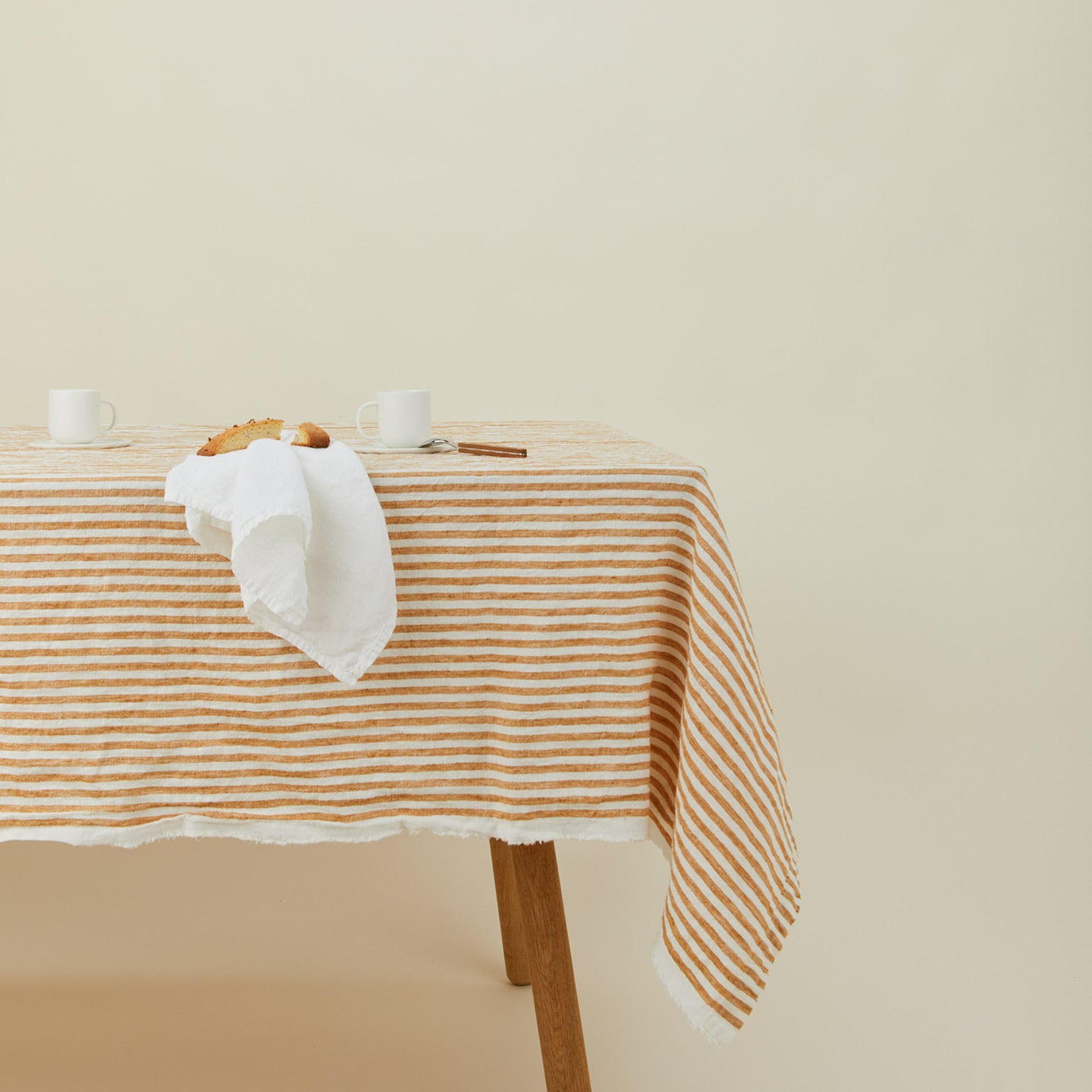 Leon Striped Linen Tablecloth