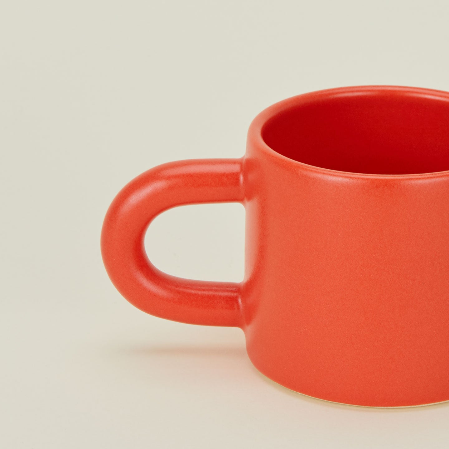 Close up of Everyday Mug in Papaya.
