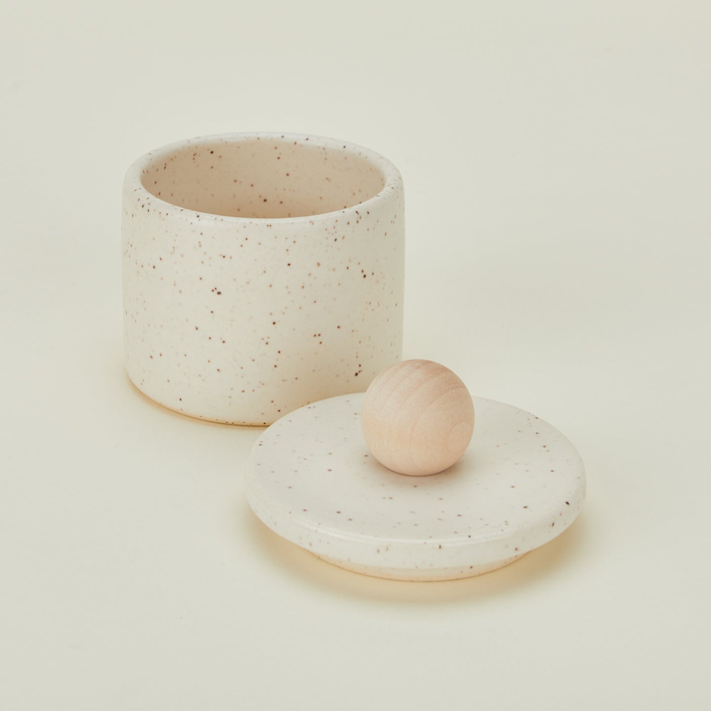 Speckled salt cellar