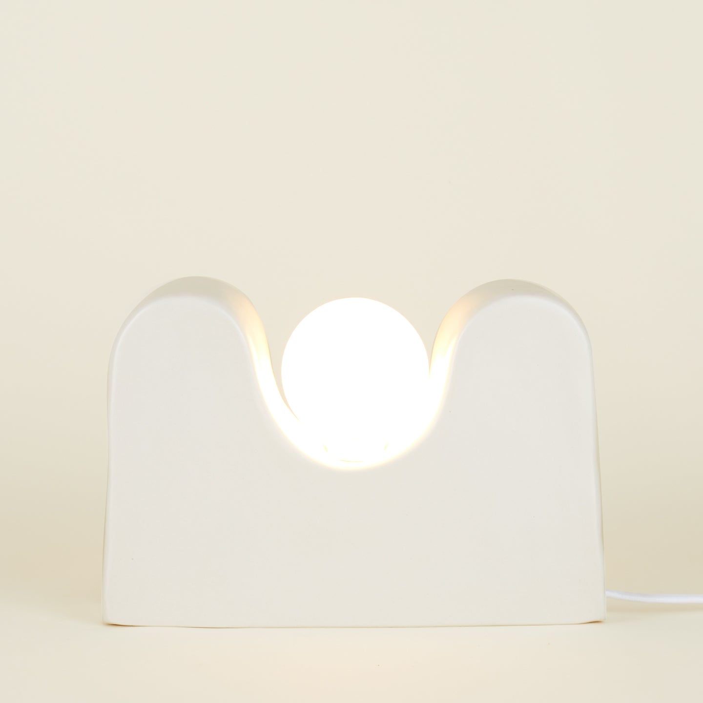 Virginia Sin twin sister lamp