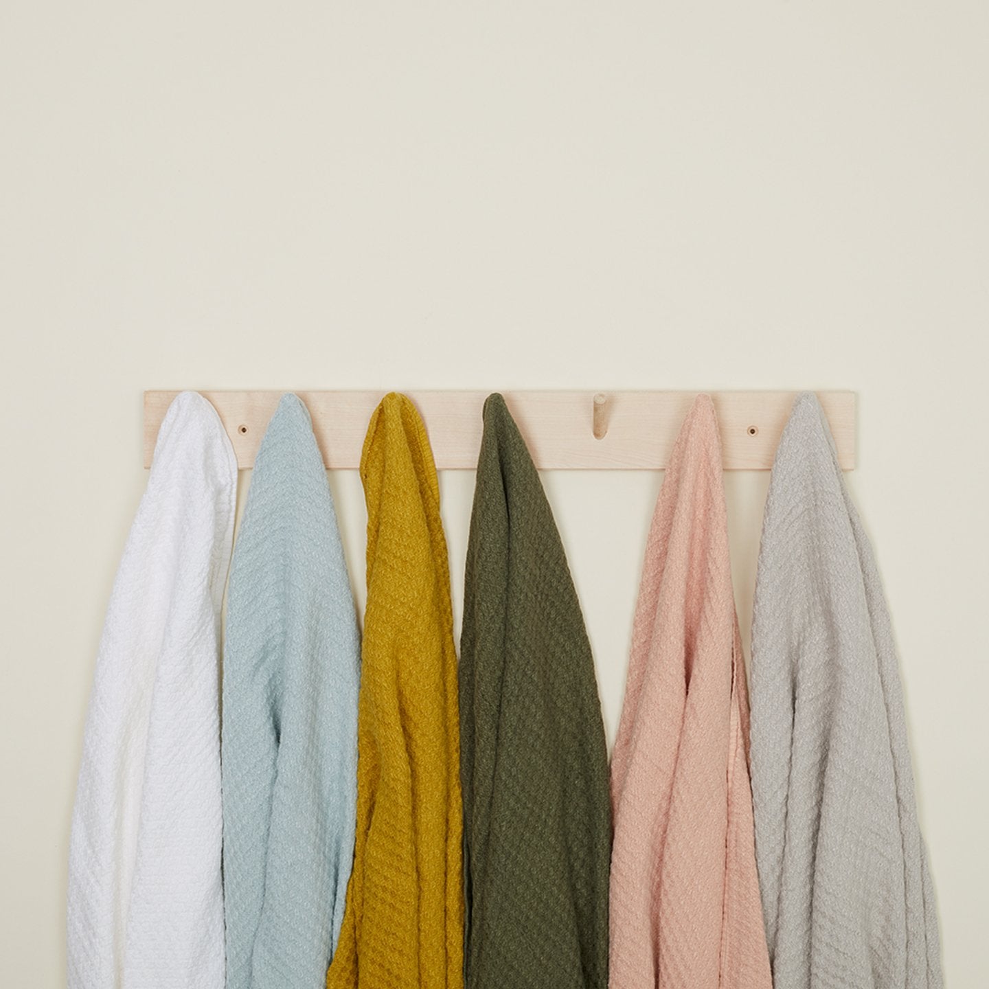 Wooden Rack - Seven Hooks