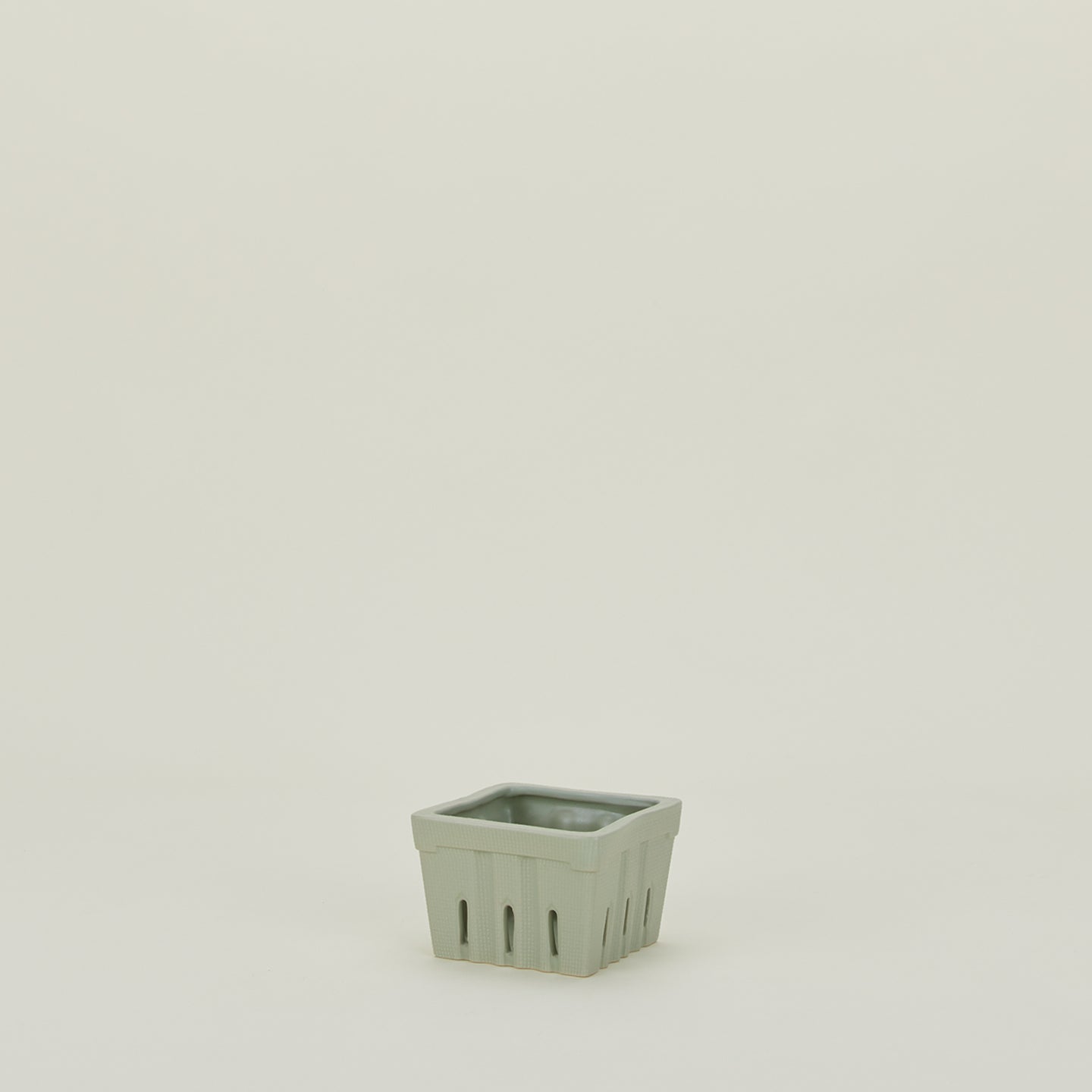 Stoneware Berry Basket - Sage
