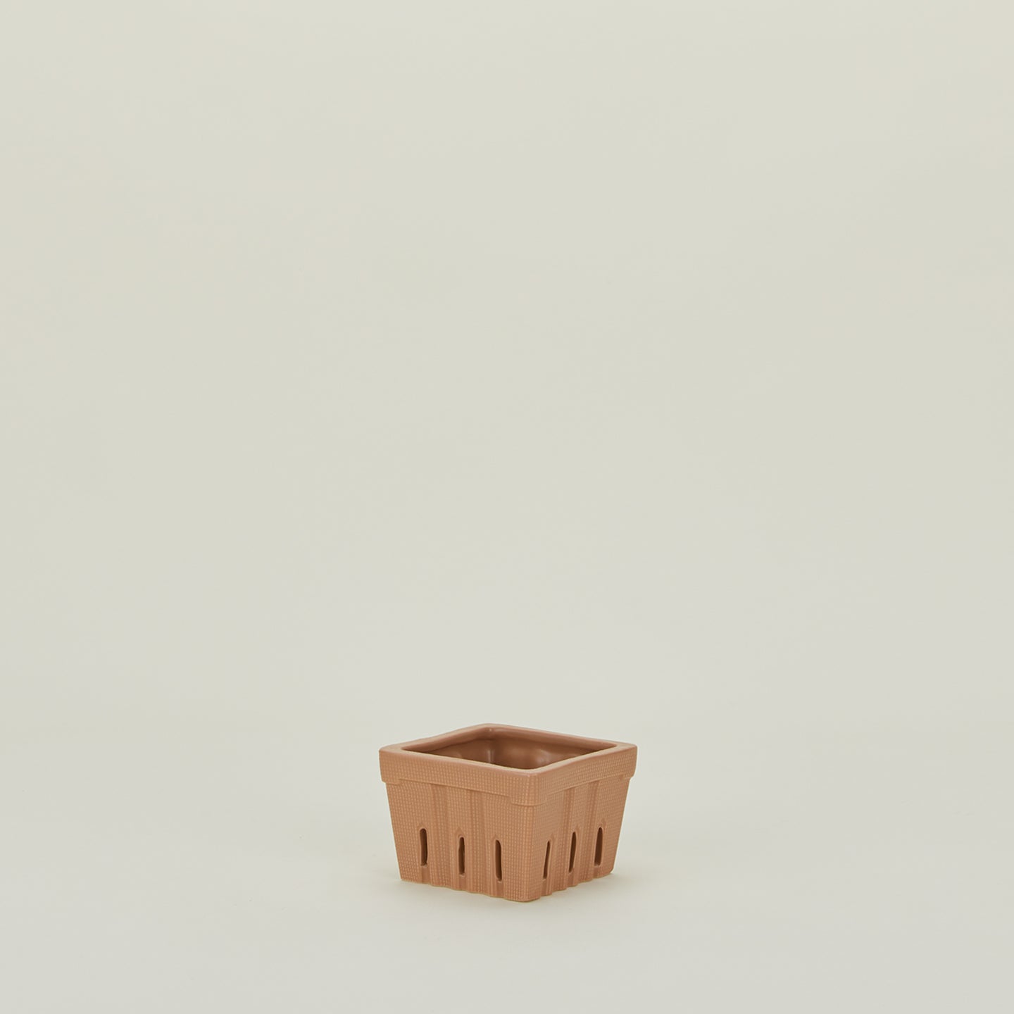 Stoneware Berry Basket - Terracotta