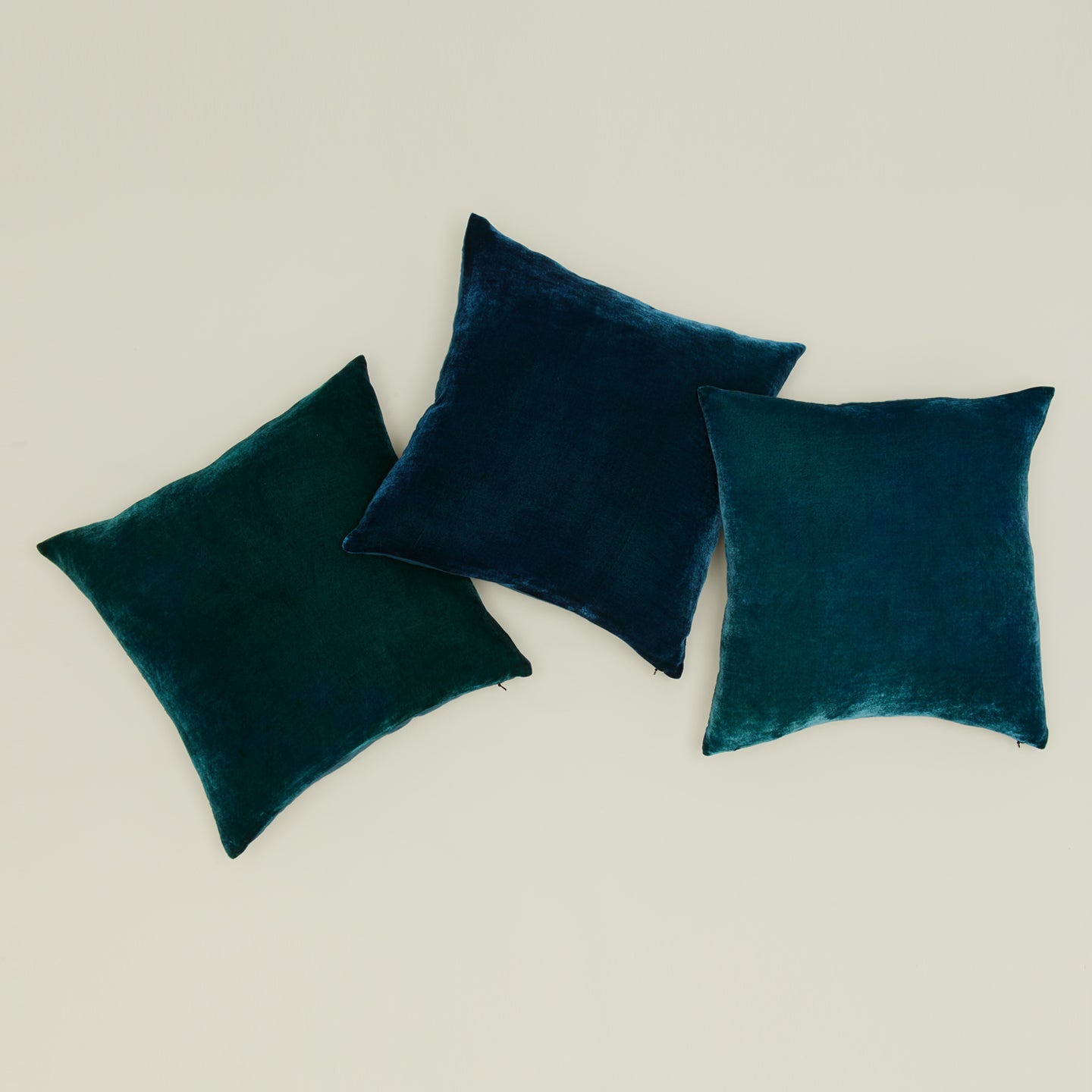 Reversible Velvet + Linen Pillow - Peacock