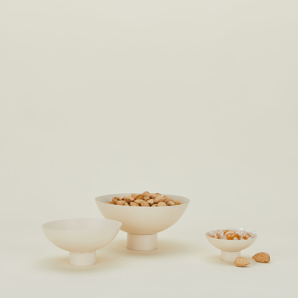 Essential Footed Bowl - Ivory – Hawkins New York