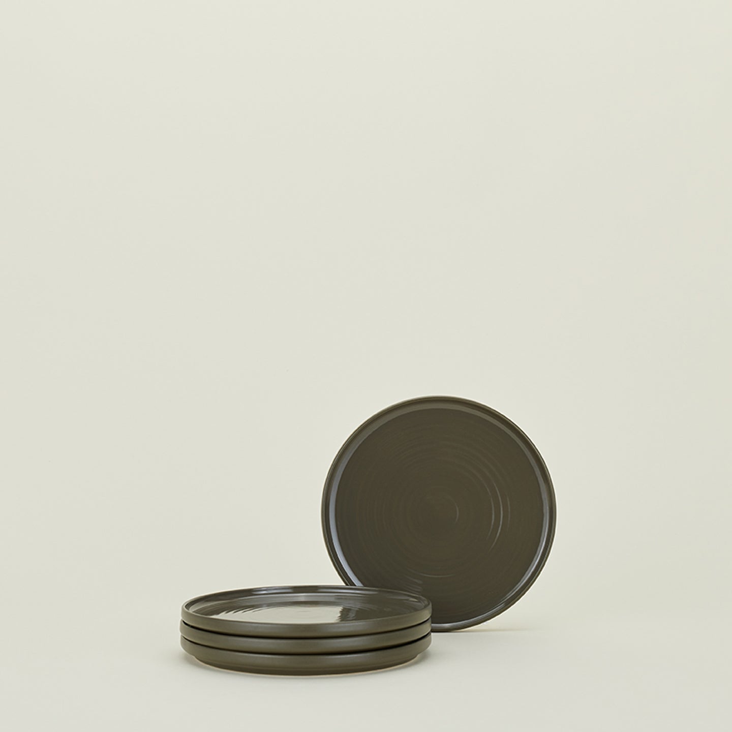 Essential Dinnerware, 16 Piece Set - Olive