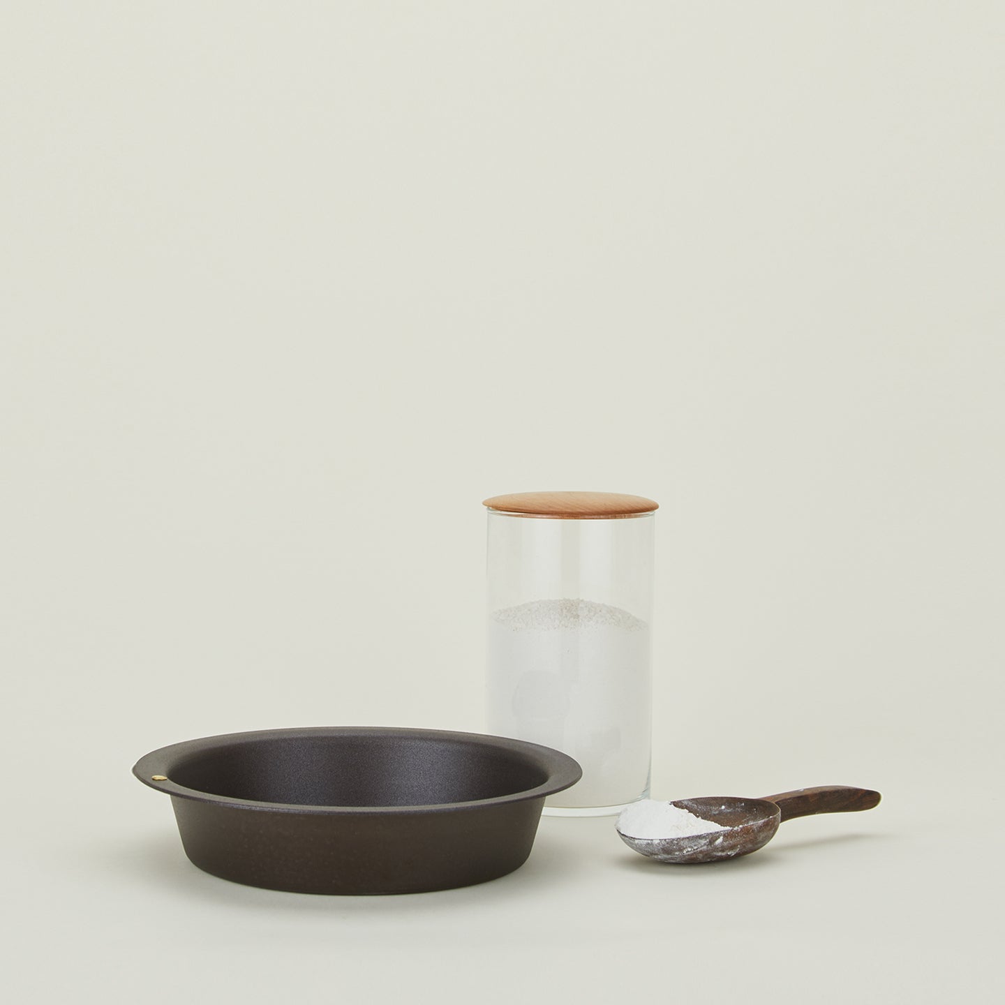 Spun Iron Deep Pie Dish