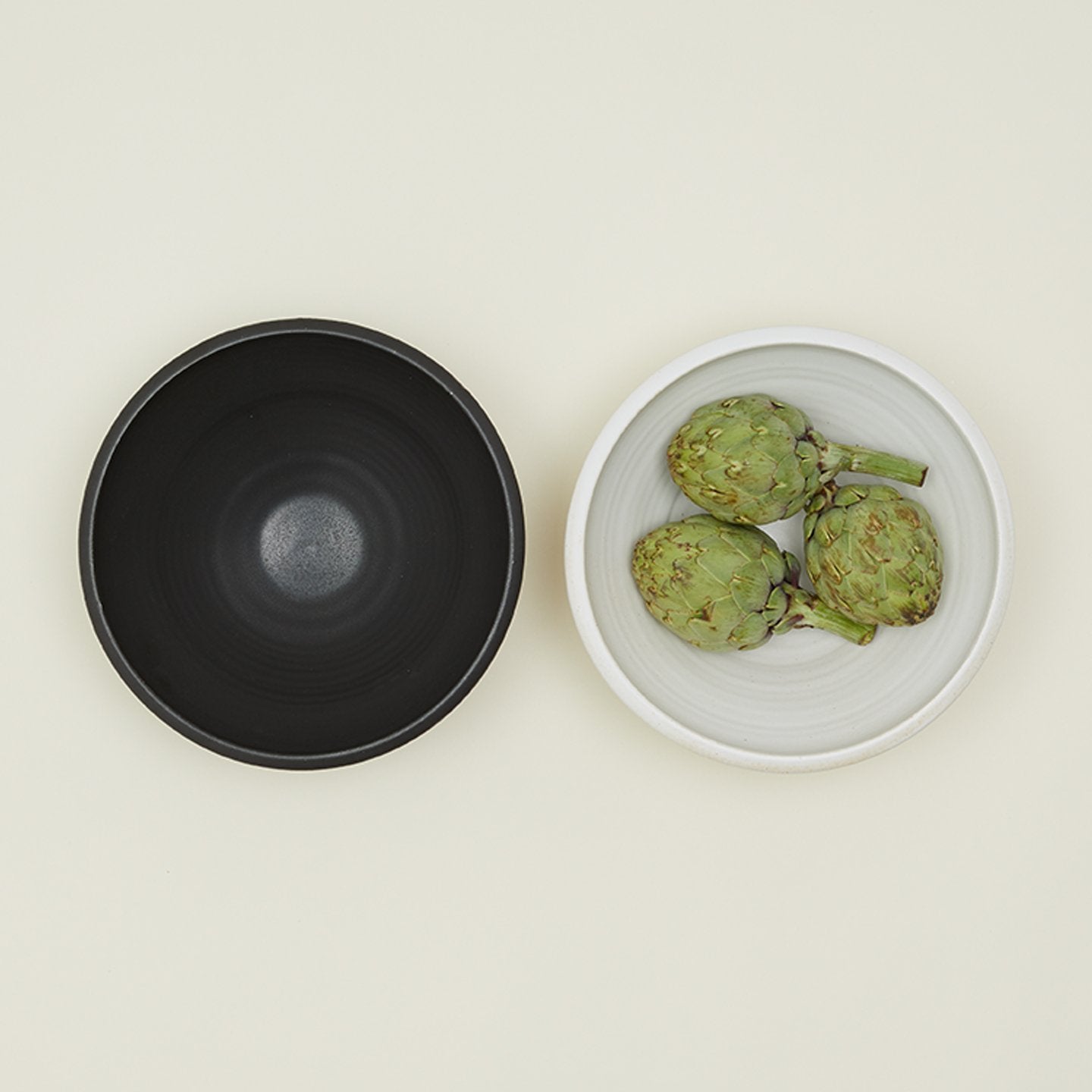 Stoneware Serving Bowl - Black