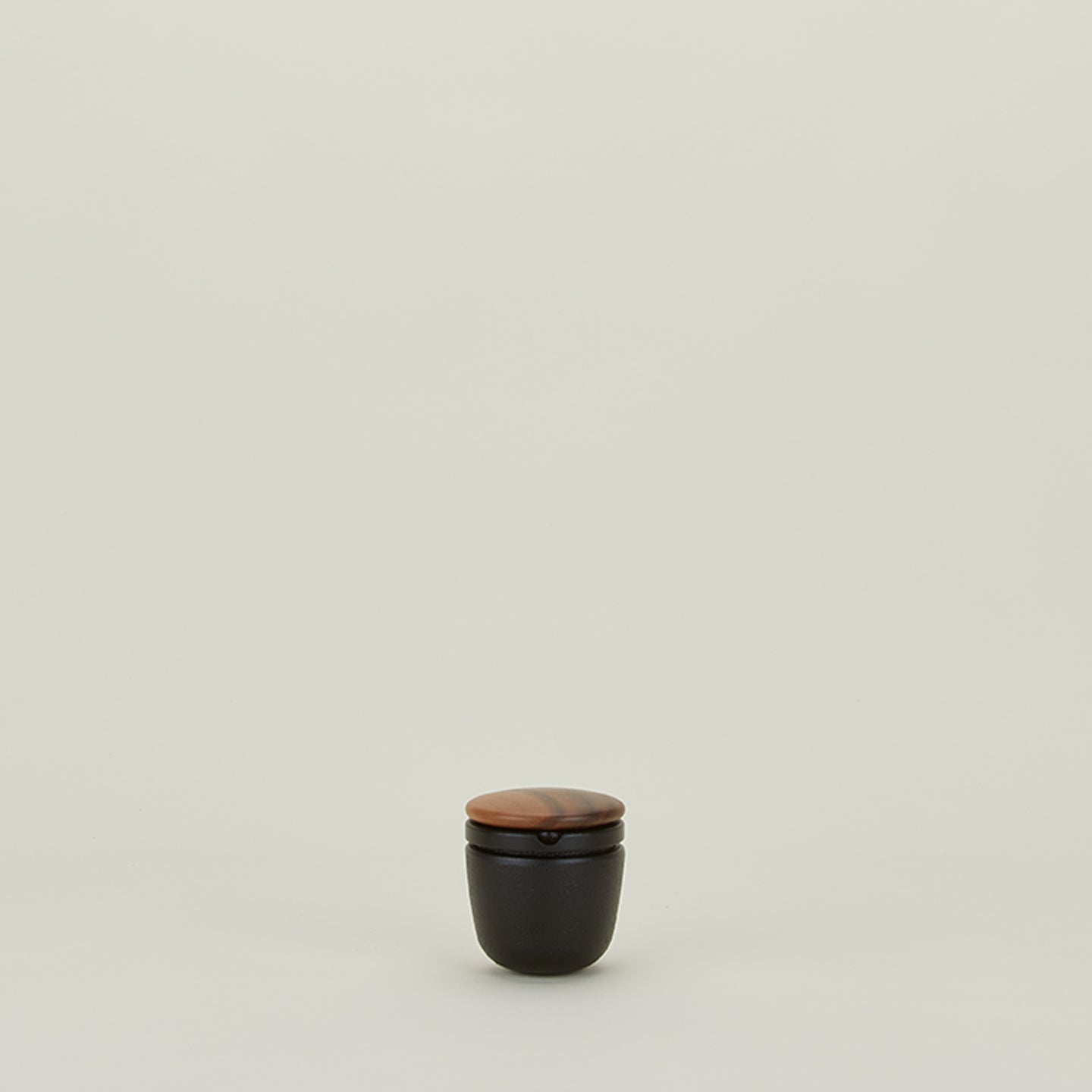 Swing Pepper and Spice Mill