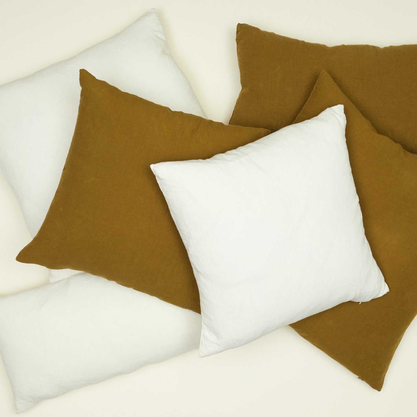 Simple Linen 18x18 Pillow - Bronze