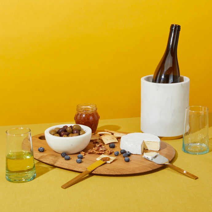 Featuring: the art of getaways
