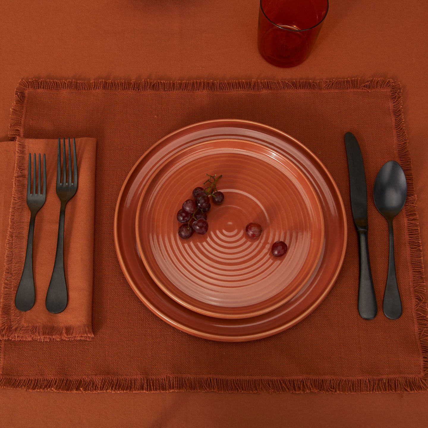 Matches21 Placemat Modern placemats, 6-delige set, violet paars gevlochten kunststof, 45 x 30 cm, placemats Matches21 Placemat Modern placemats, 6-delige set, violet paars gevlochten kunststof, 45 x 30 cm, placemats