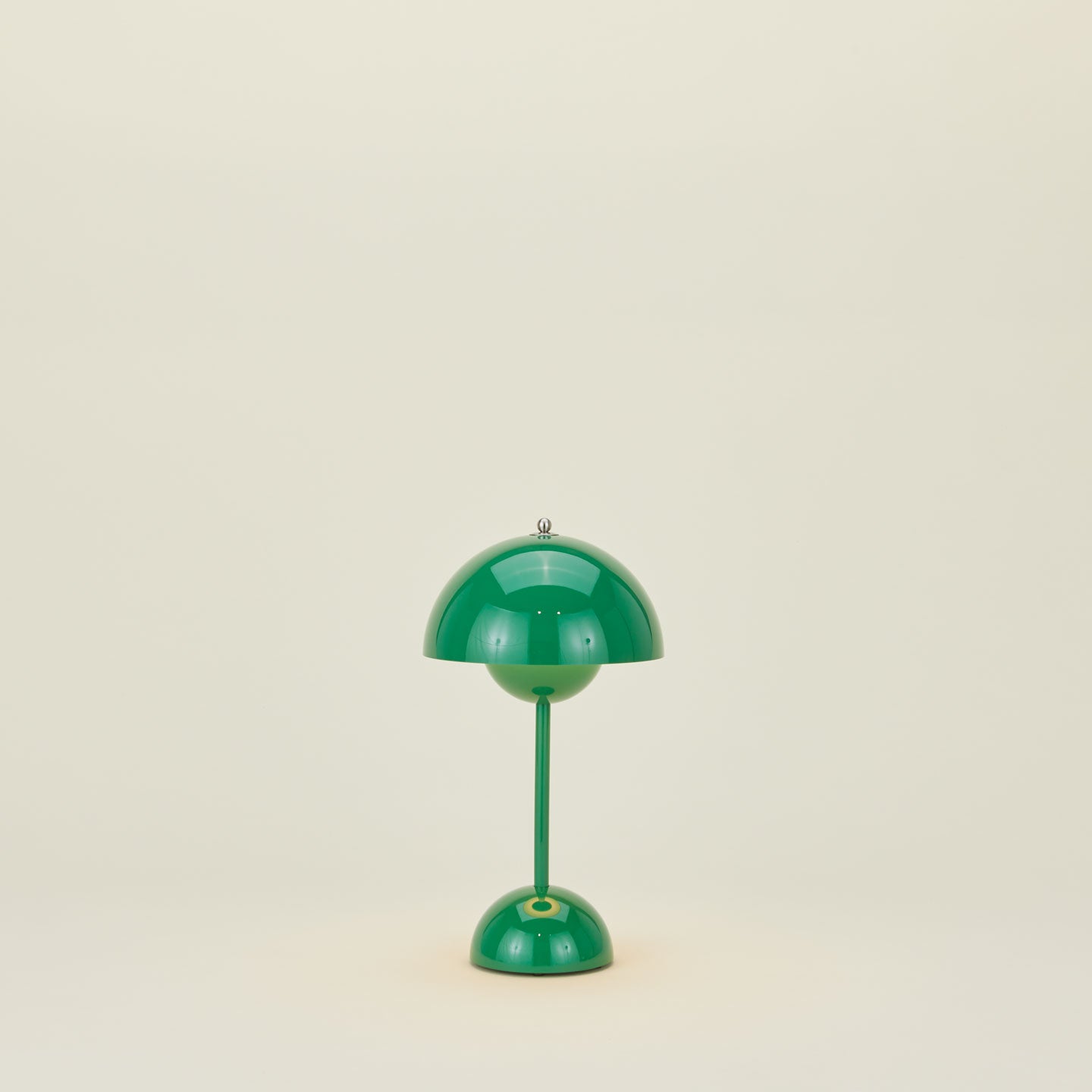 Flowerpot Portable Lamp - Signal Green