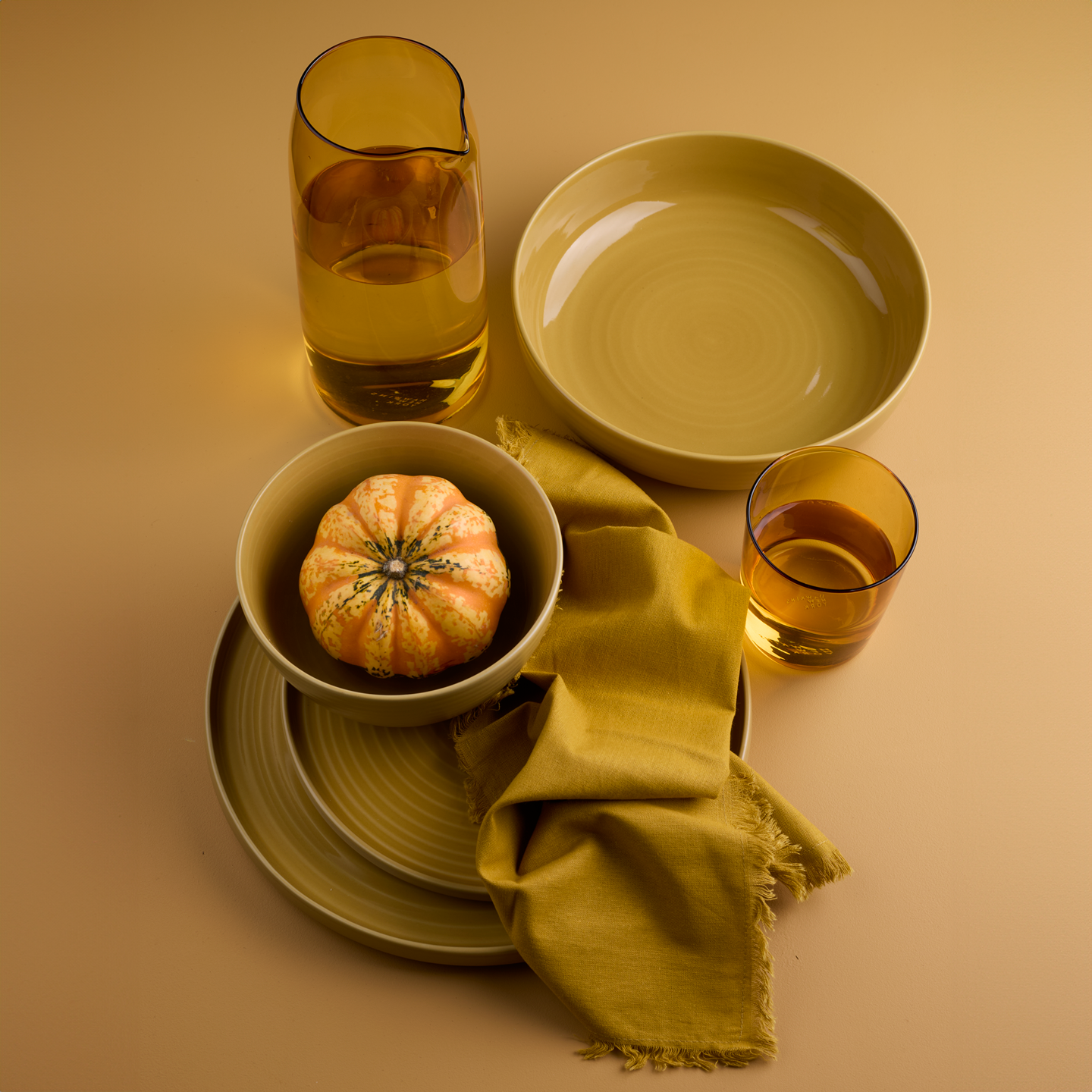 Essential-Dinnerware-Bundle-