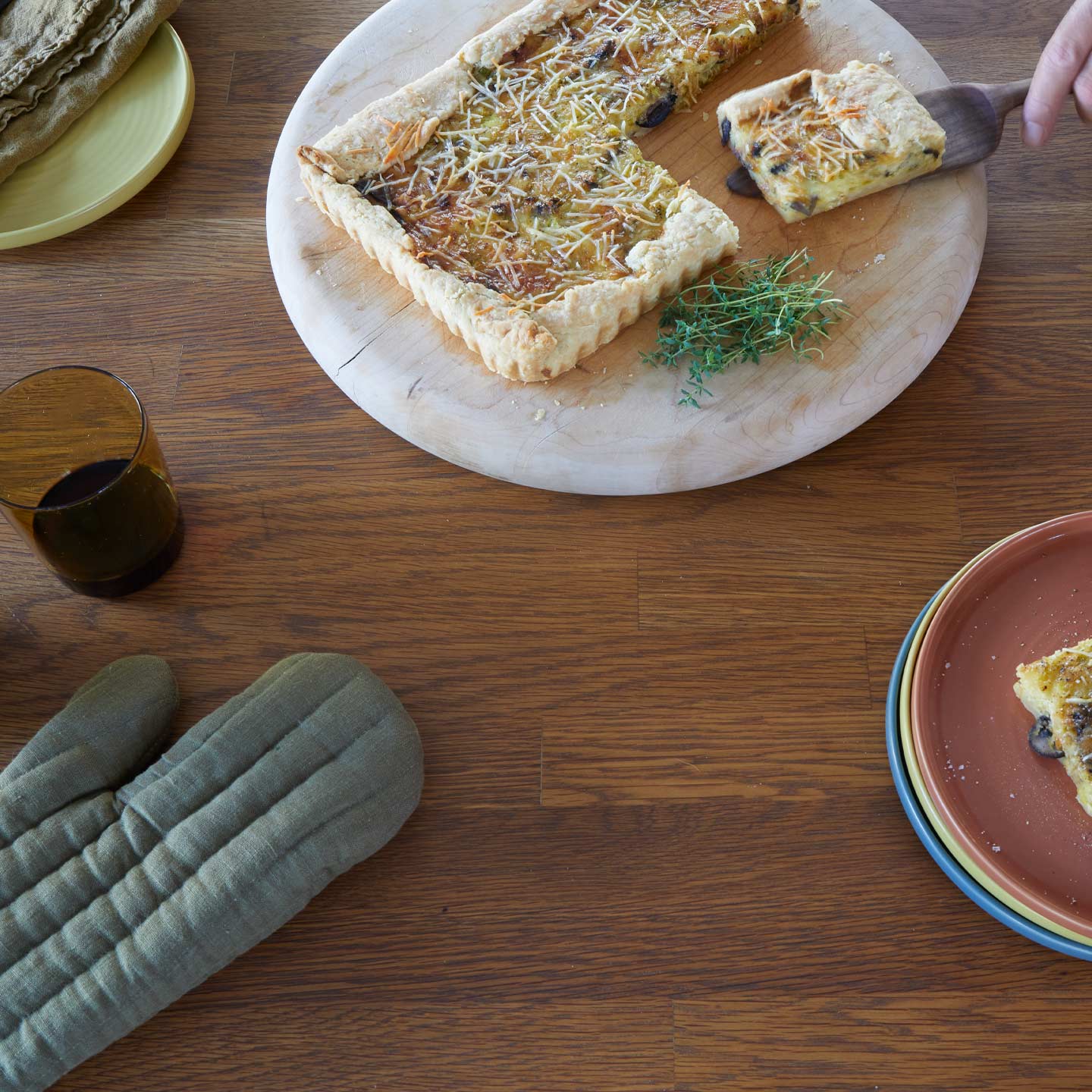 Simple Linen Oven Mitt - Olive – Hawkins New York