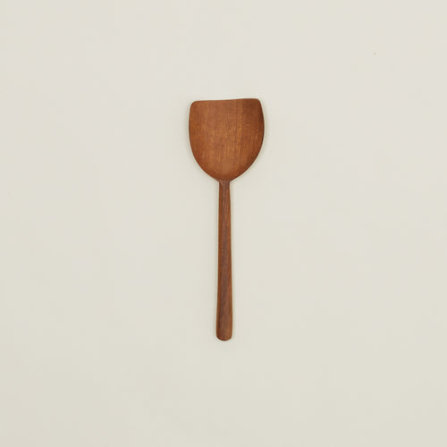 Walnut scoop