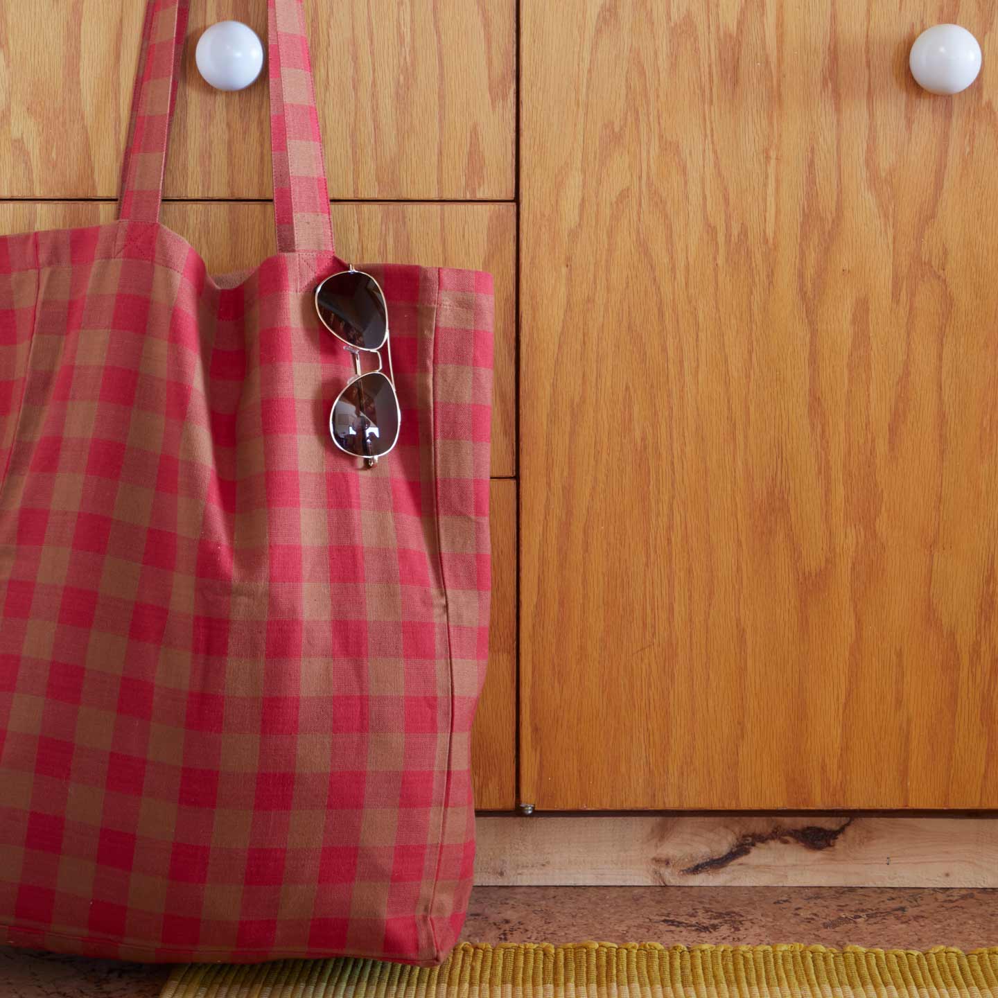 Essential Gingham Tote - Red/Terracotta – Hawkins New York