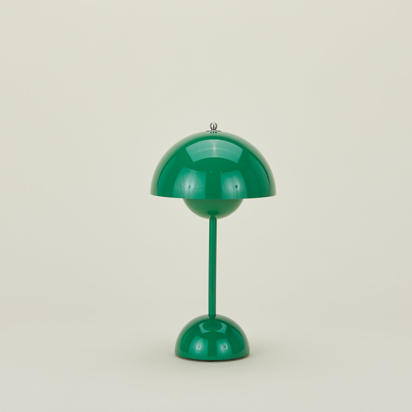 Flowerpot Portable Lamp - Signal Green – Hawkins New York