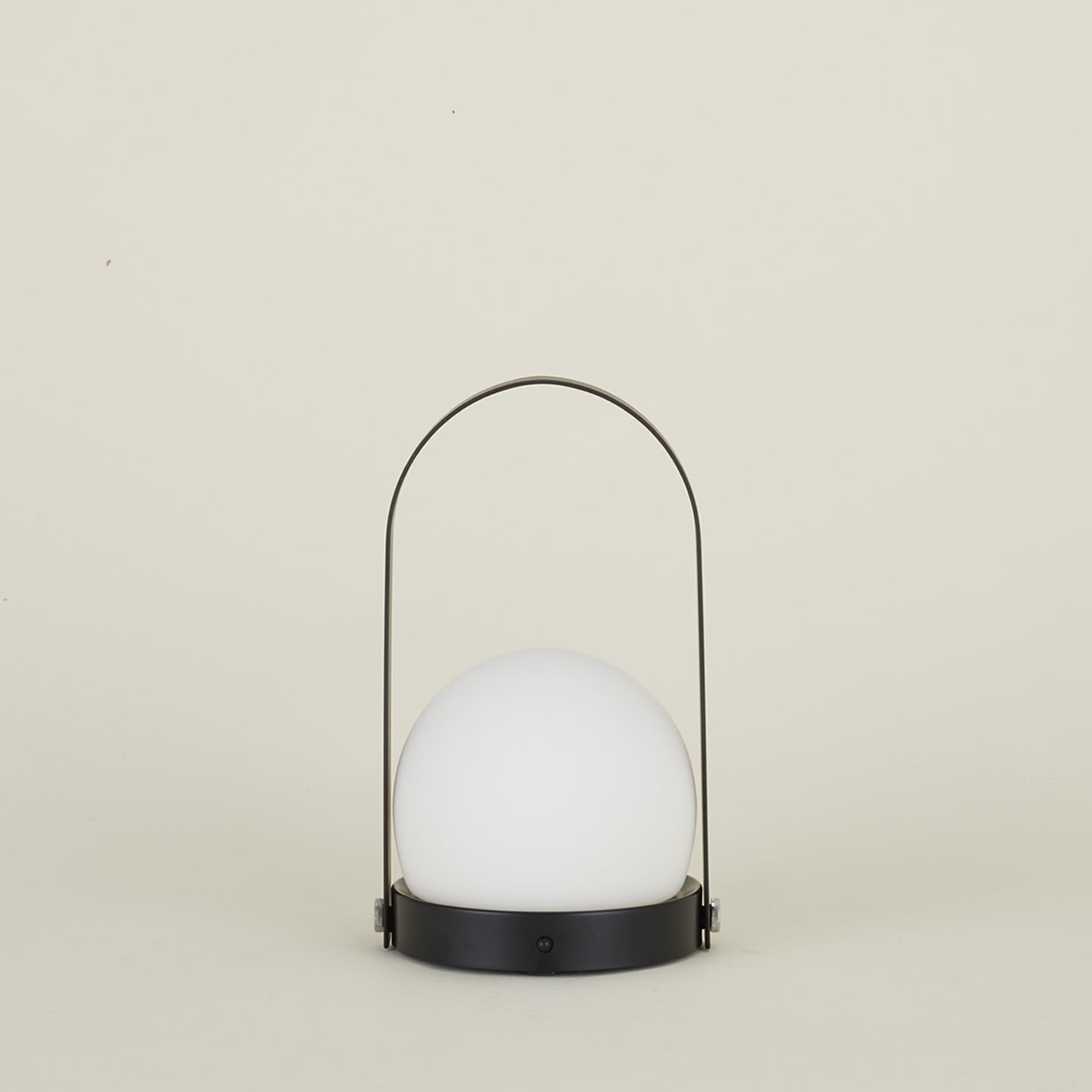 Carrie LED lamp in black
