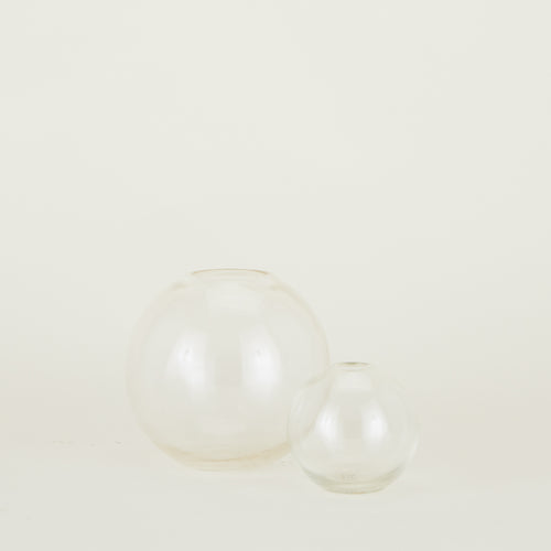 Aurora sphere vase family in clear
