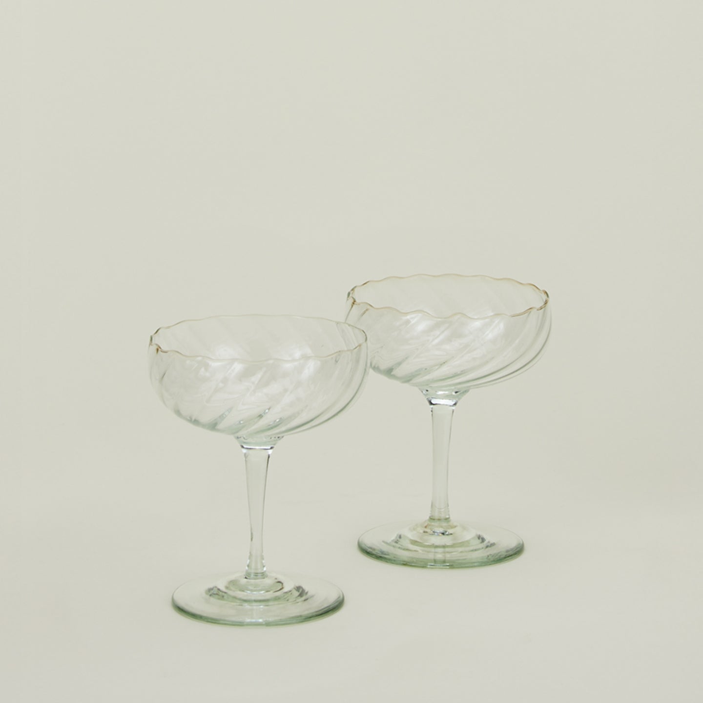 Bow glassware coupes in optic