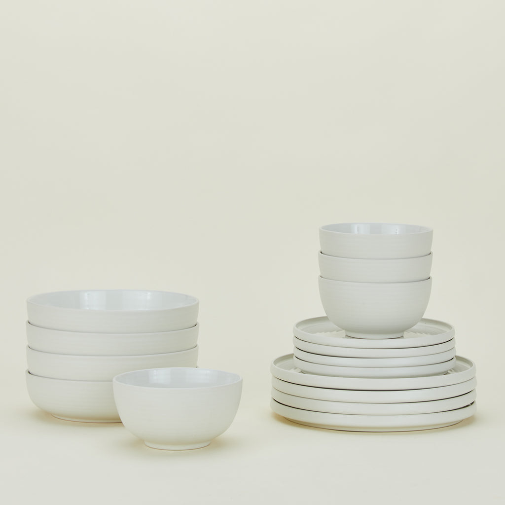 Essential Dinnerware, 16 Piece Set - Bone