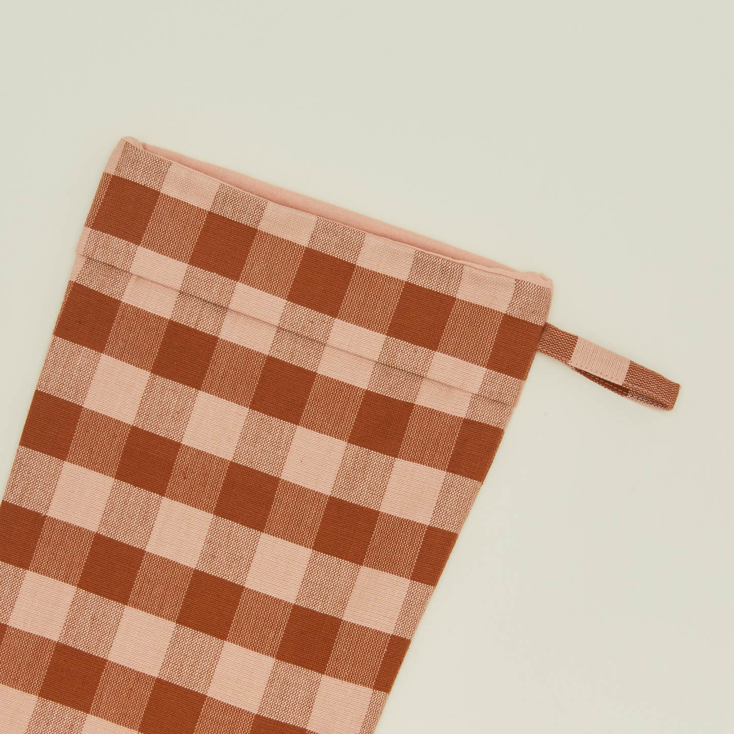 Detailed view of Essential Gingham Stocking - Blush/Terracotta