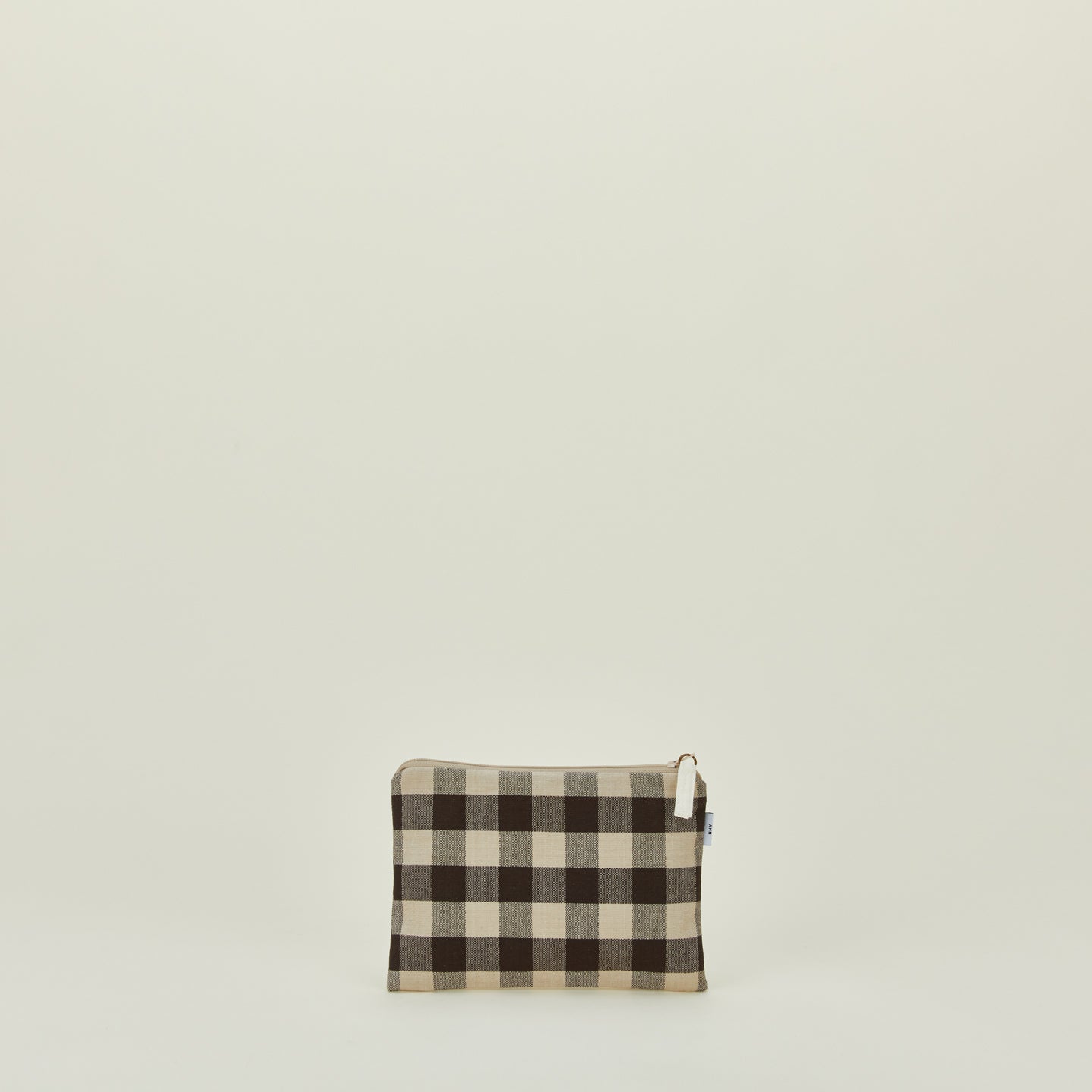 Small essential gingham pouch in light grey and black