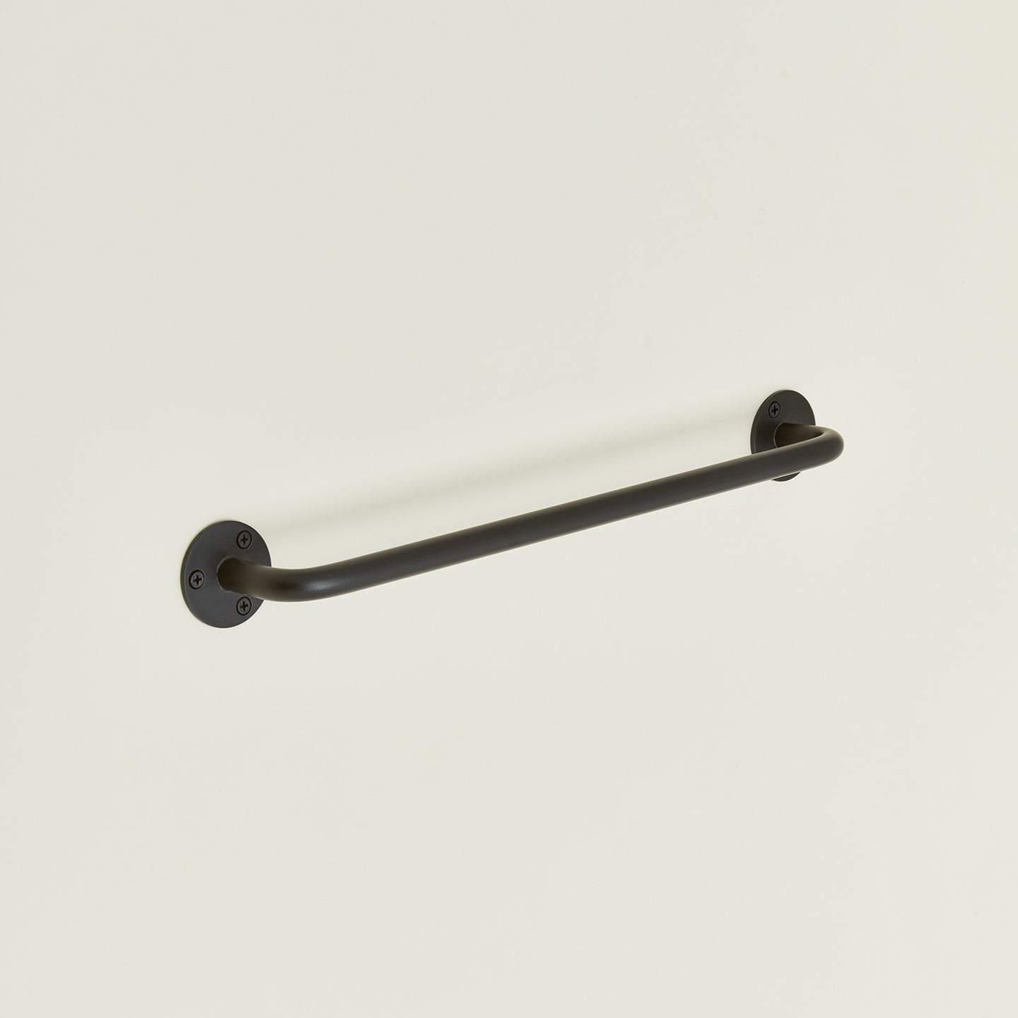 Pfister Karci Matte Black Towel Bar NEW* Pfister Karci 18-in